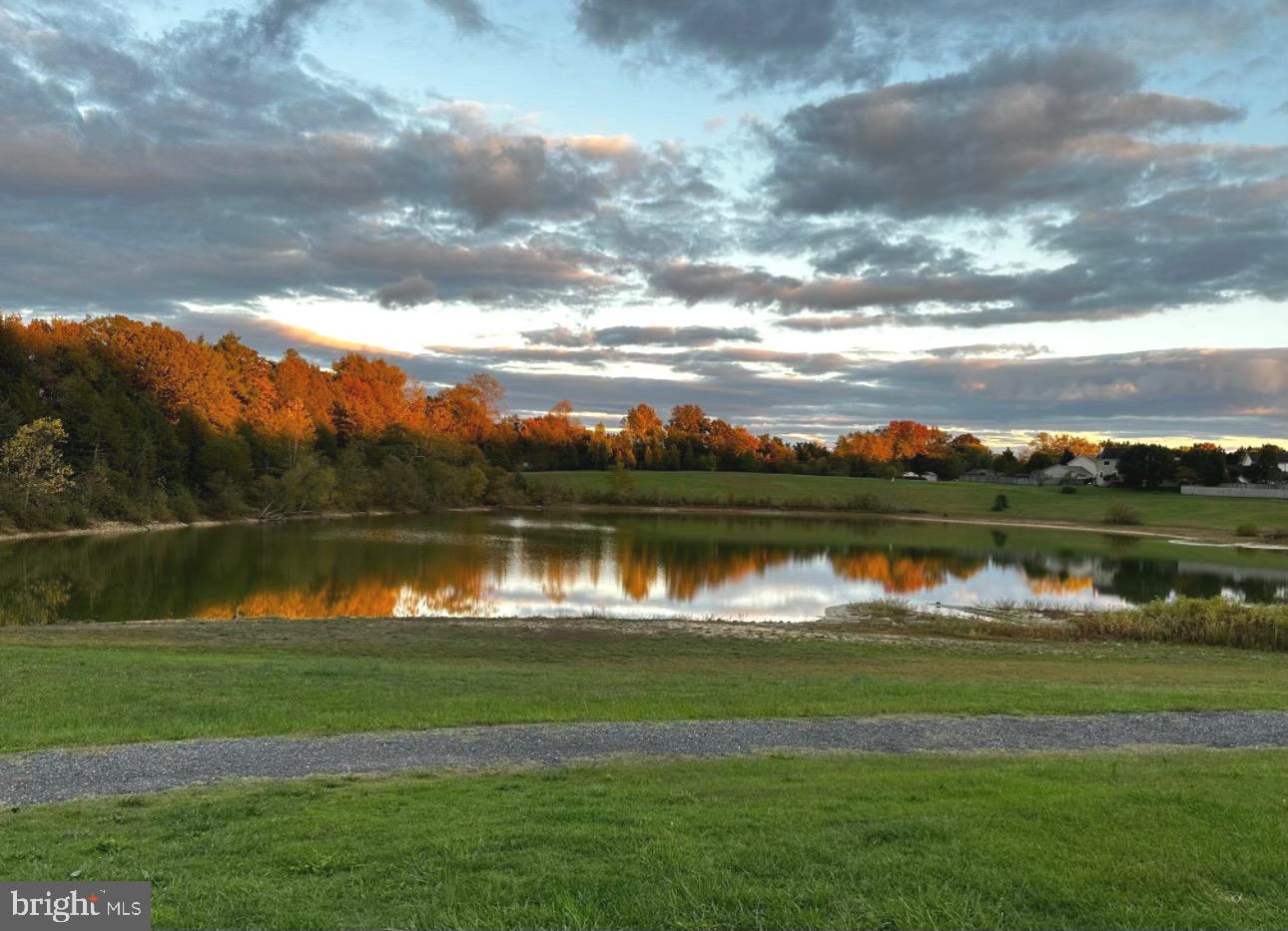 MEADOW LAKE - Residential Lease