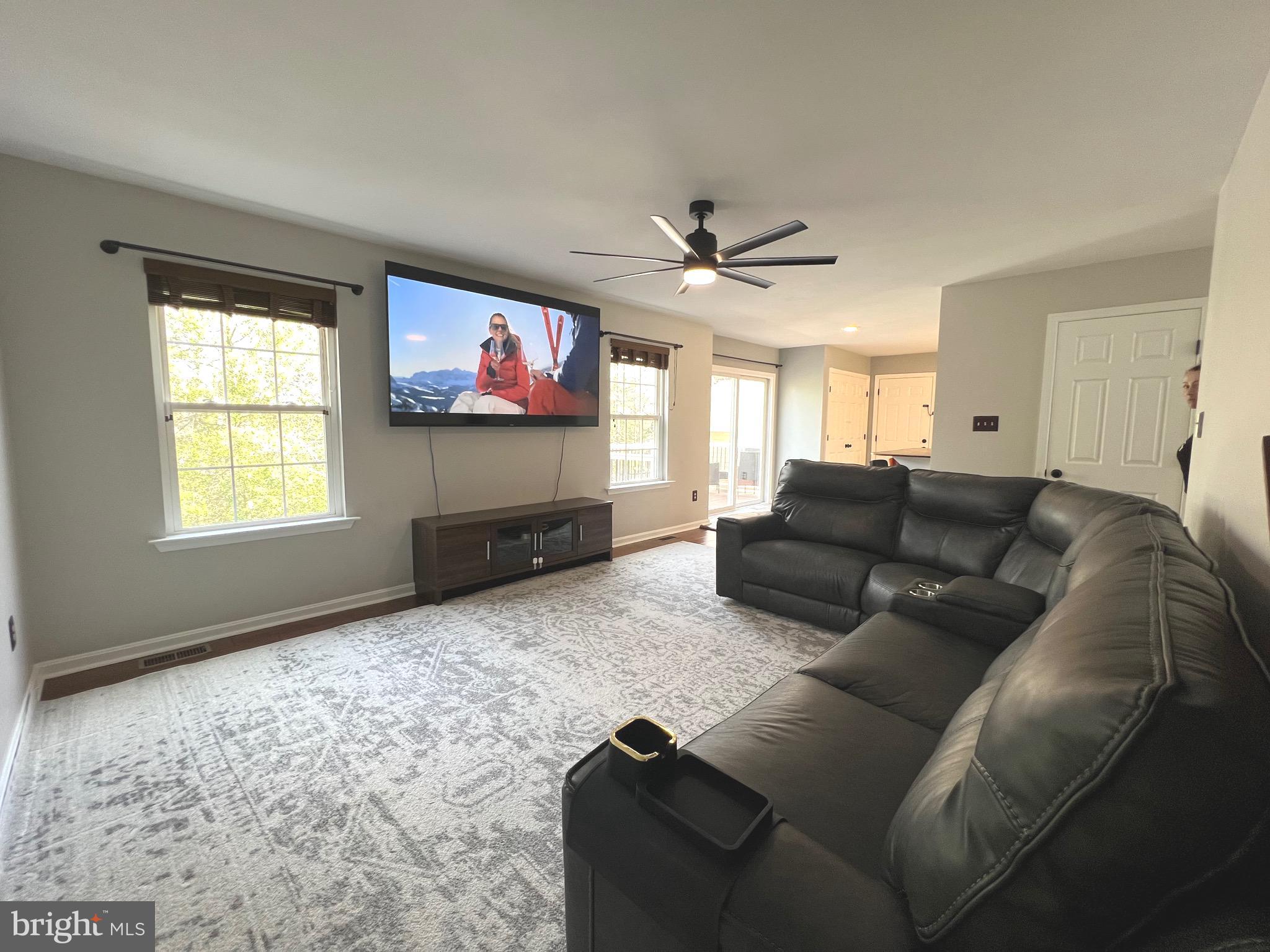 MEADOW LAKE - Residential Lease