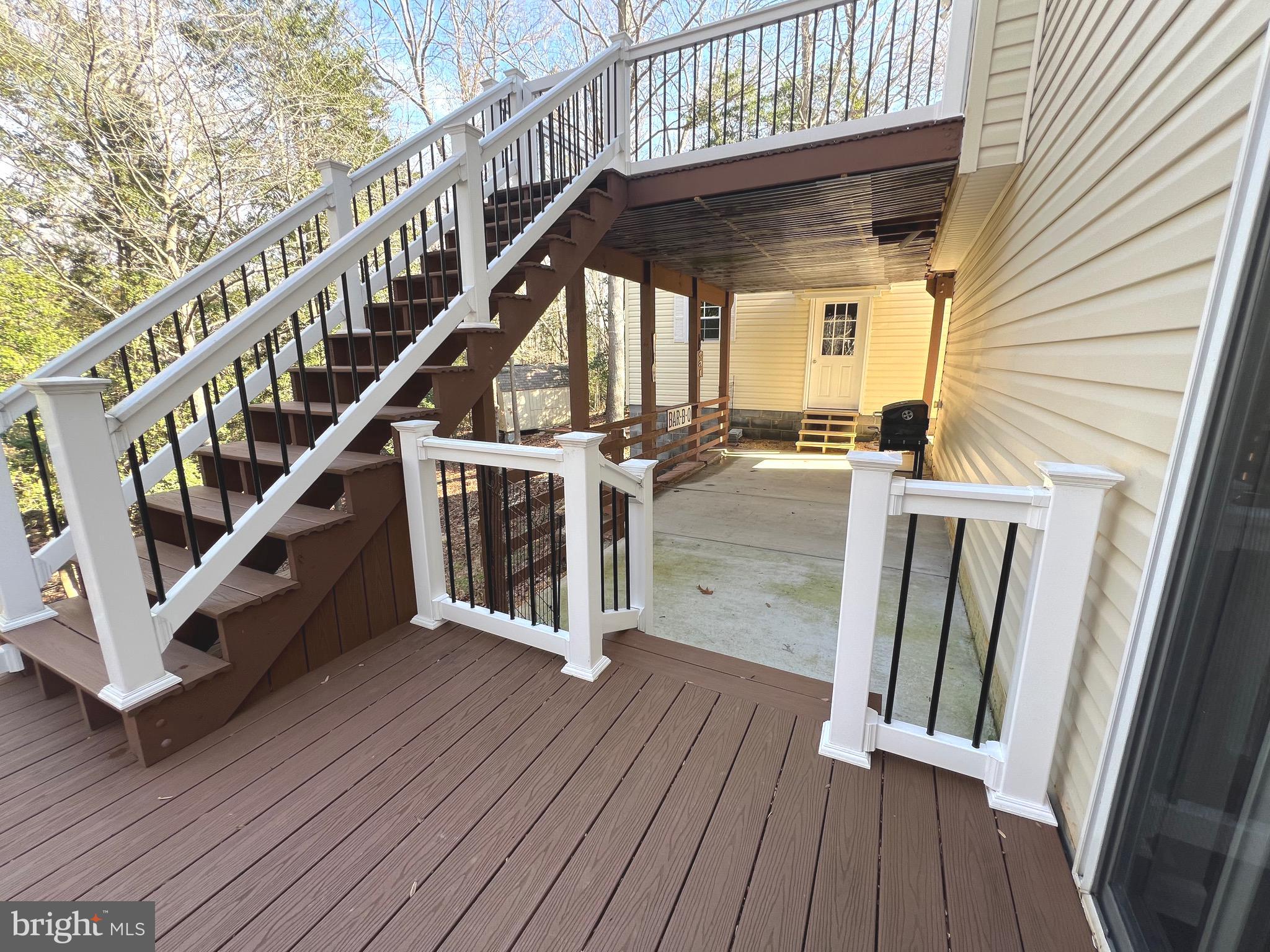 MEADOW LAKE - Residential Lease