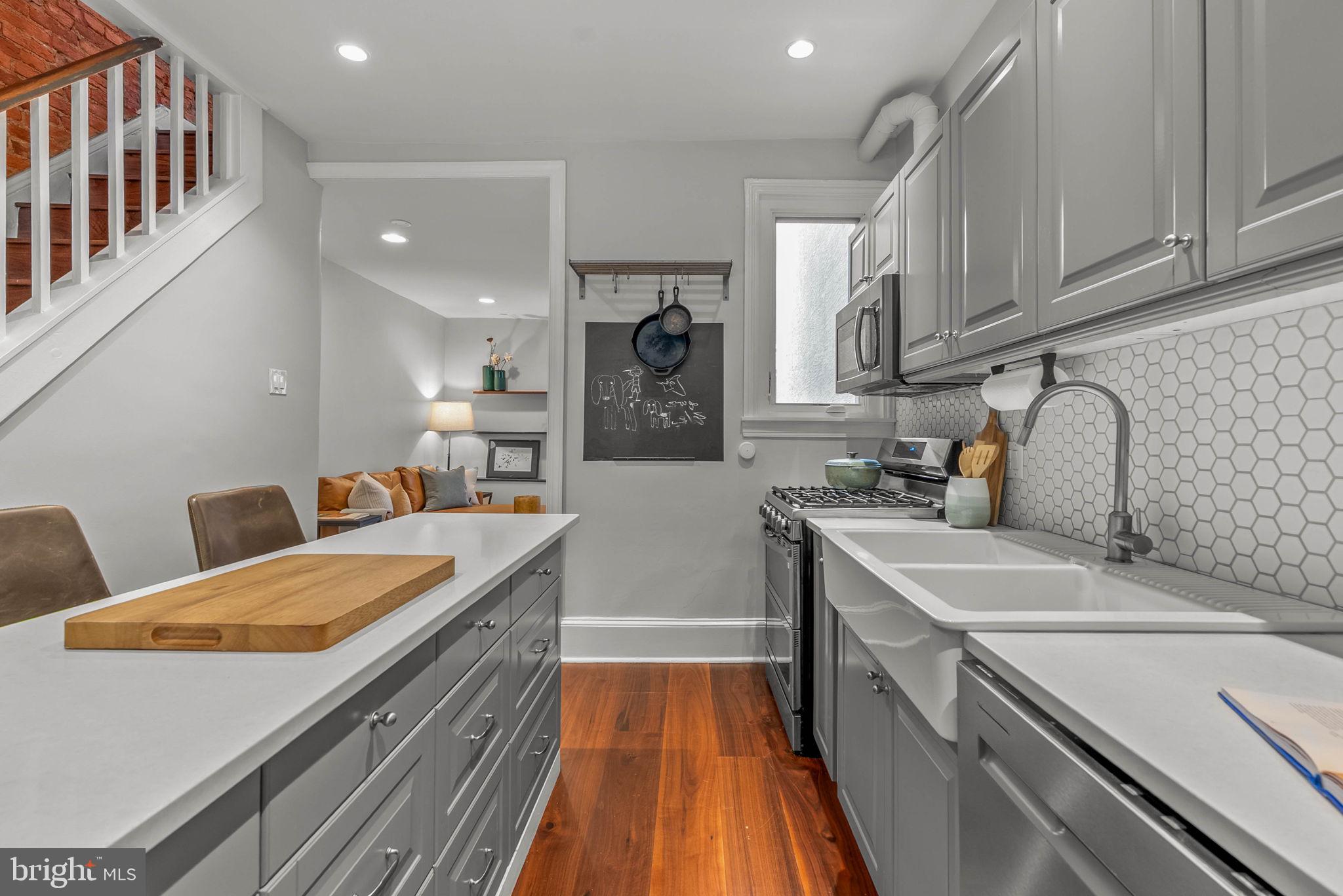 FAIRMOUNT - Residential