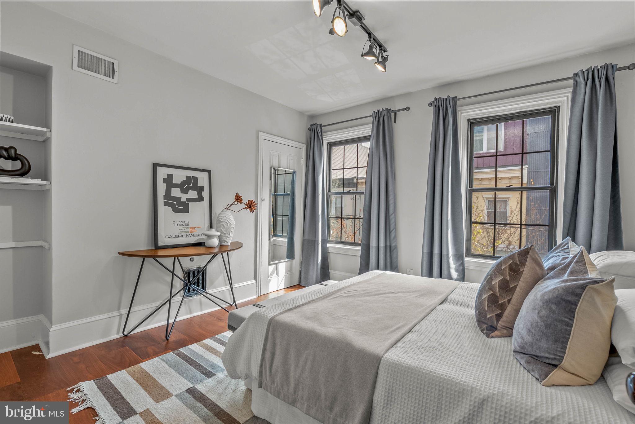 FAIRMOUNT - Residential