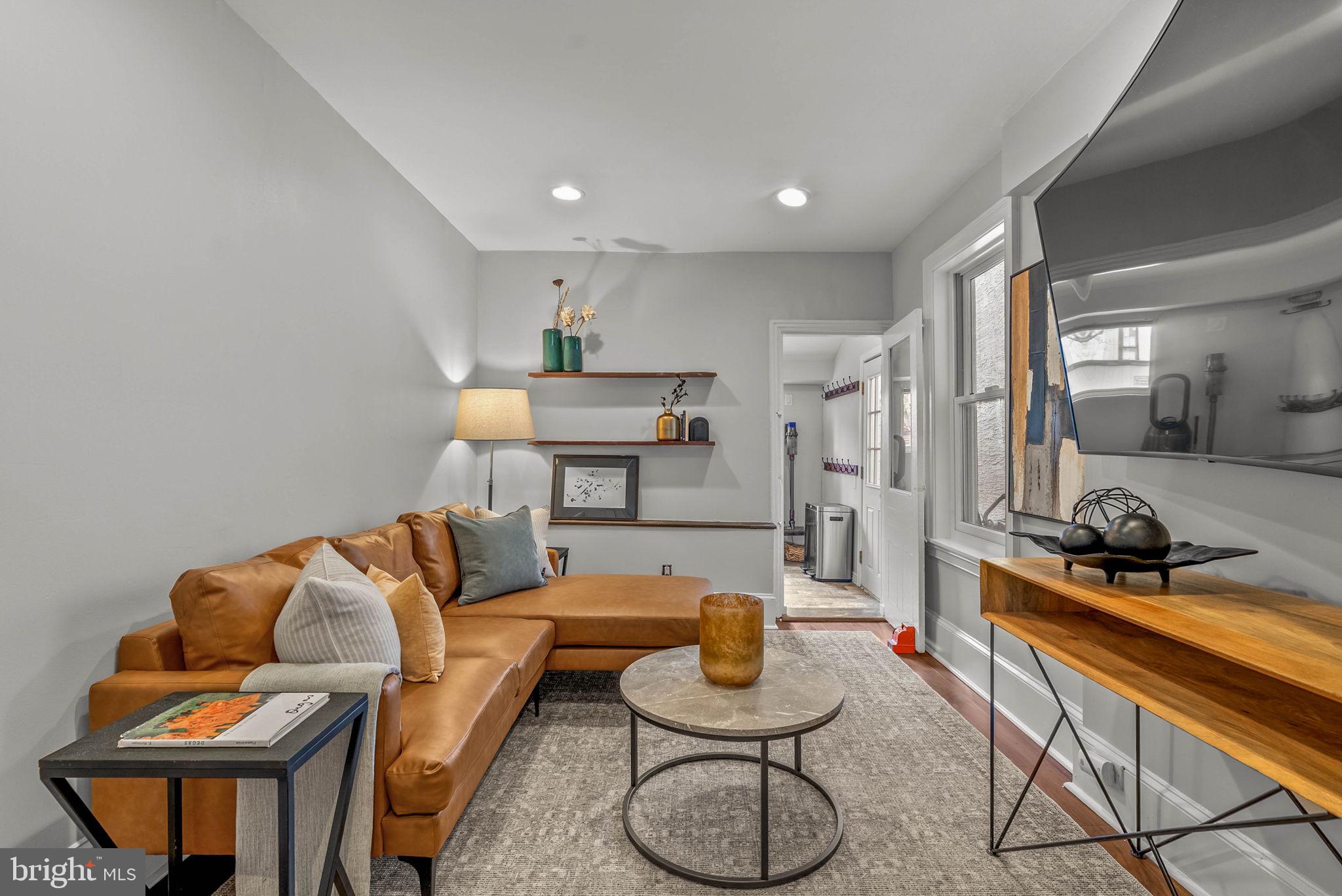 FAIRMOUNT - Residential