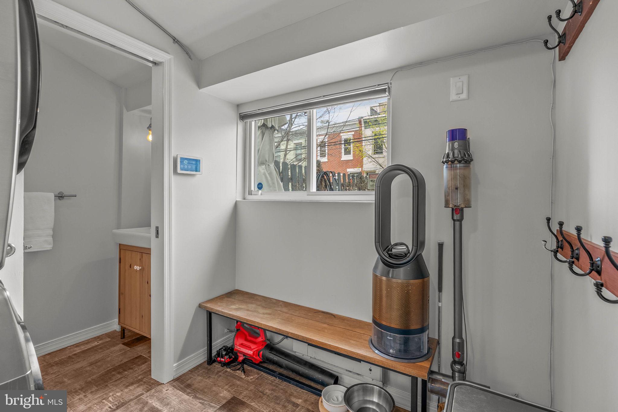 FAIRMOUNT - Residential