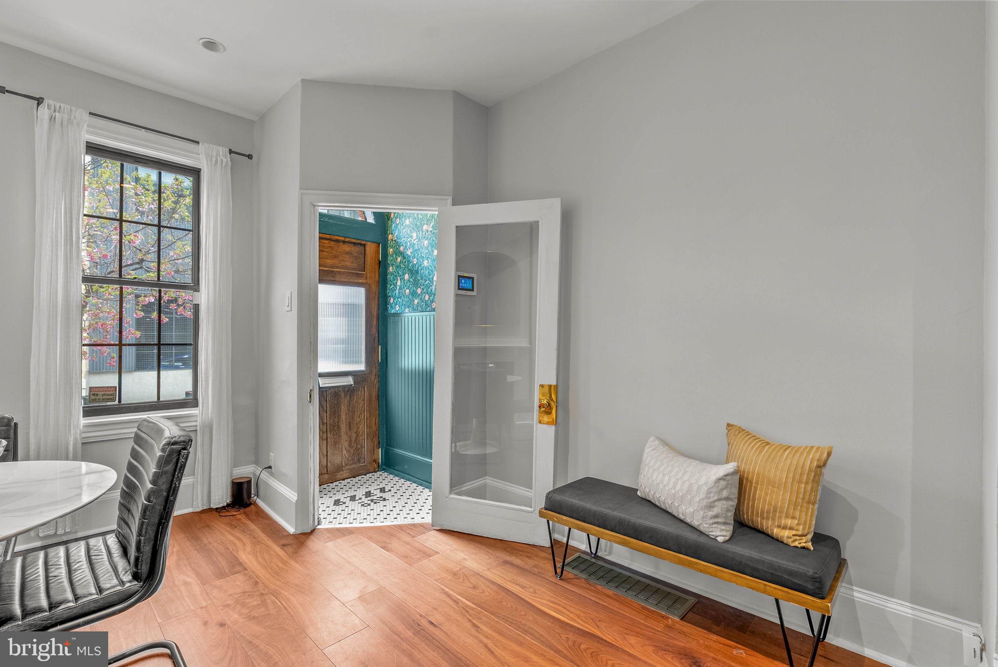 FAIRMOUNT - Residential