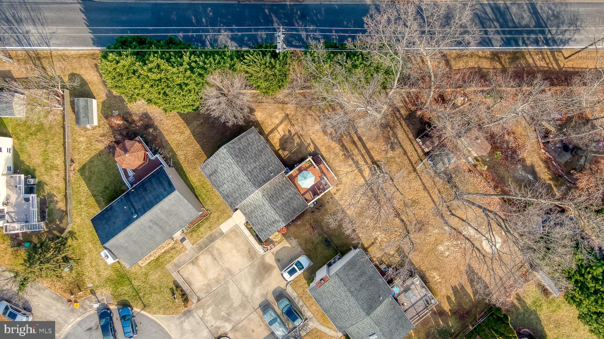 LAWRENCE HILL - Residential