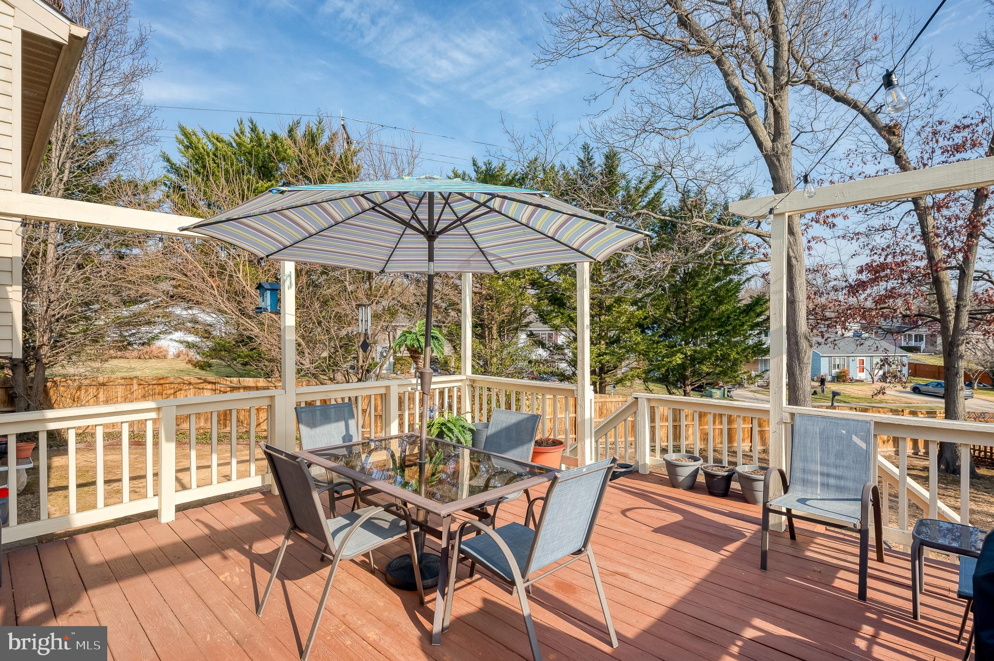 LAWRENCE HILL - Residential