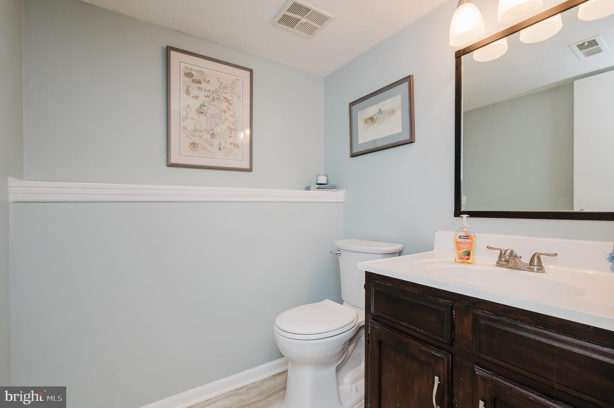 LAWRENCE HILL - Residential