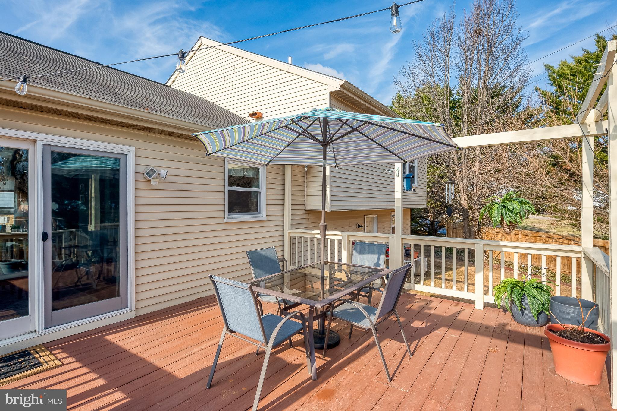 LAWRENCE HILL - Residential