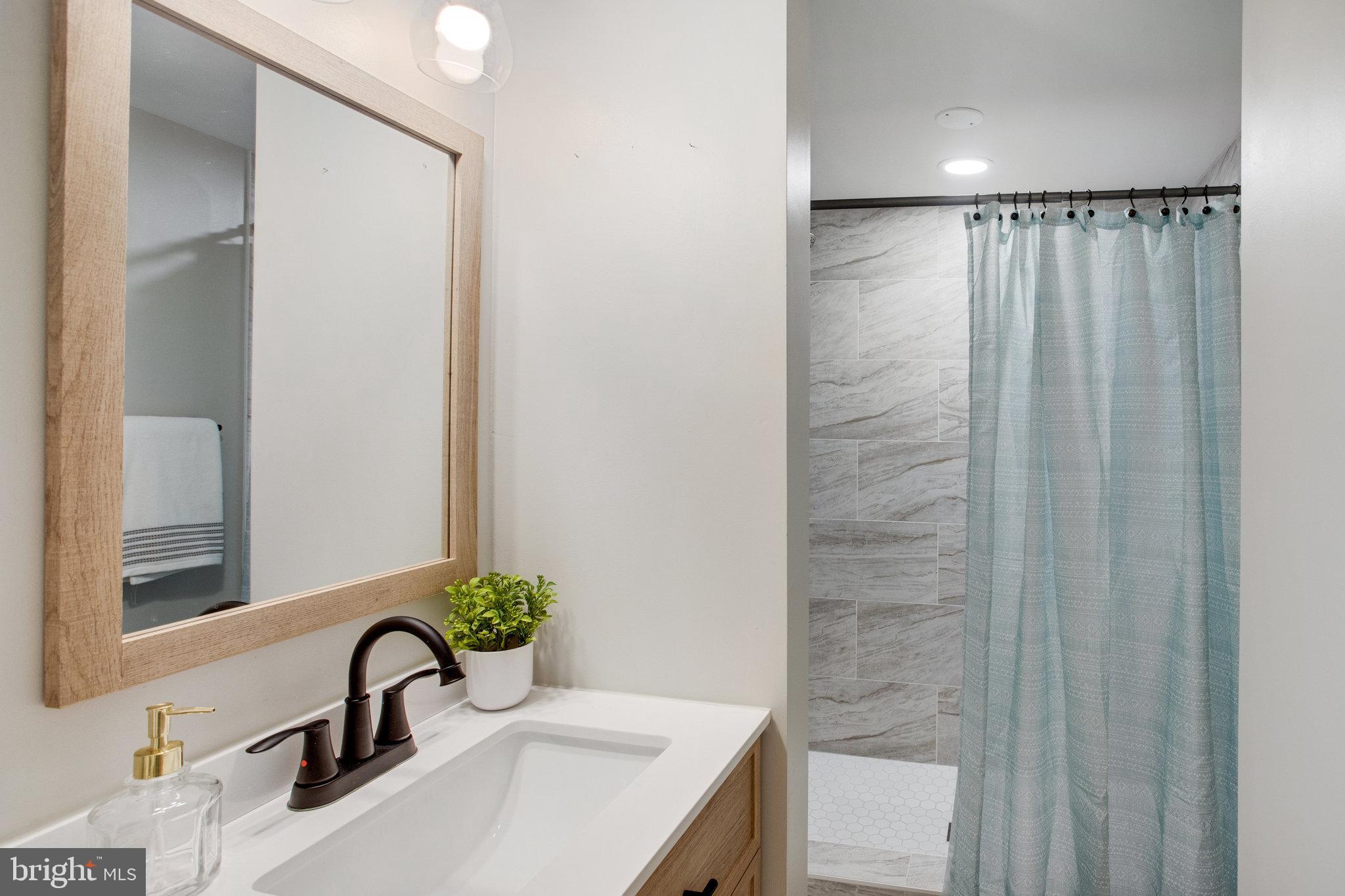 4146 FERRARA TERRACE