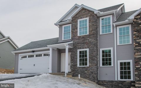 Townhouse For Sale - 51 Wisteria Lane Ln<br/> WILLIAMSPORT, PA 17701