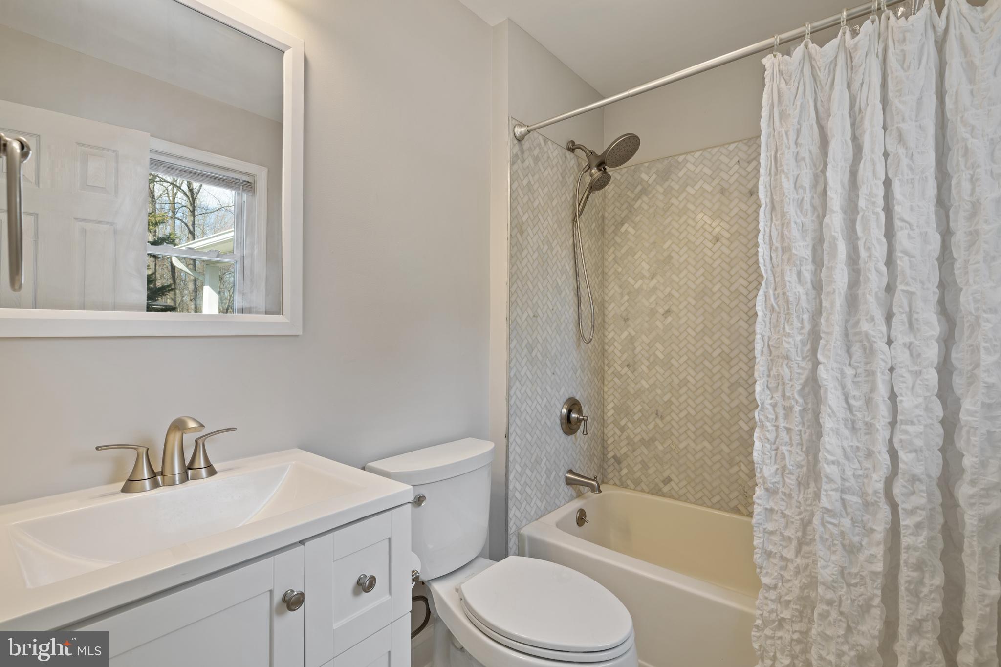 HARDESTY ESTATES - Residential