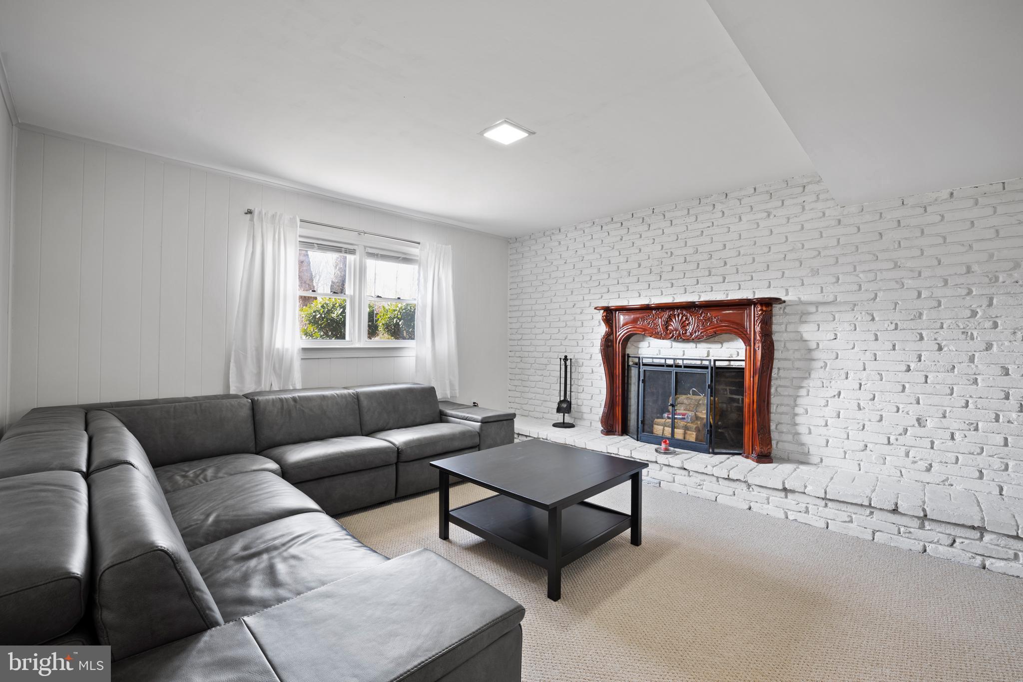 HARDESTY ESTATES - Residential