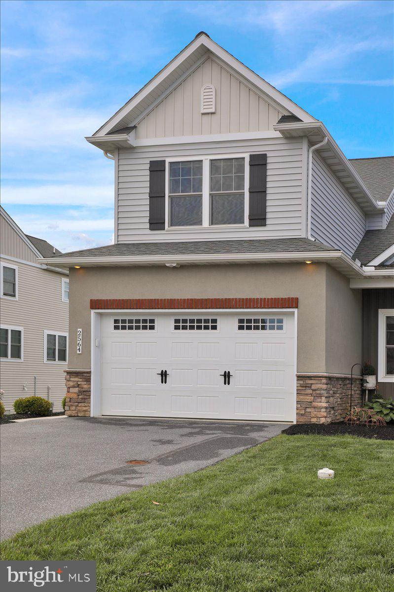 2564 CAMAS LANE