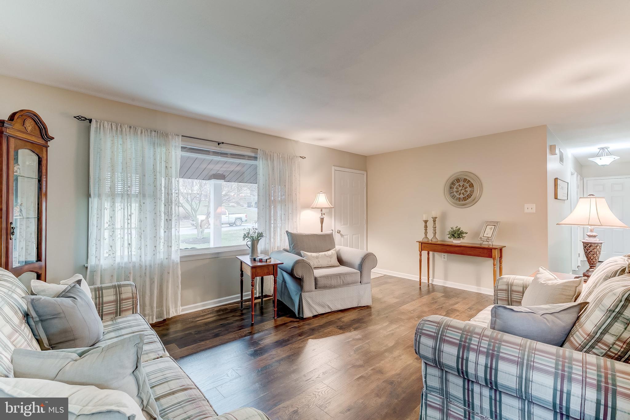 WHISPERING VALLEY - Residential