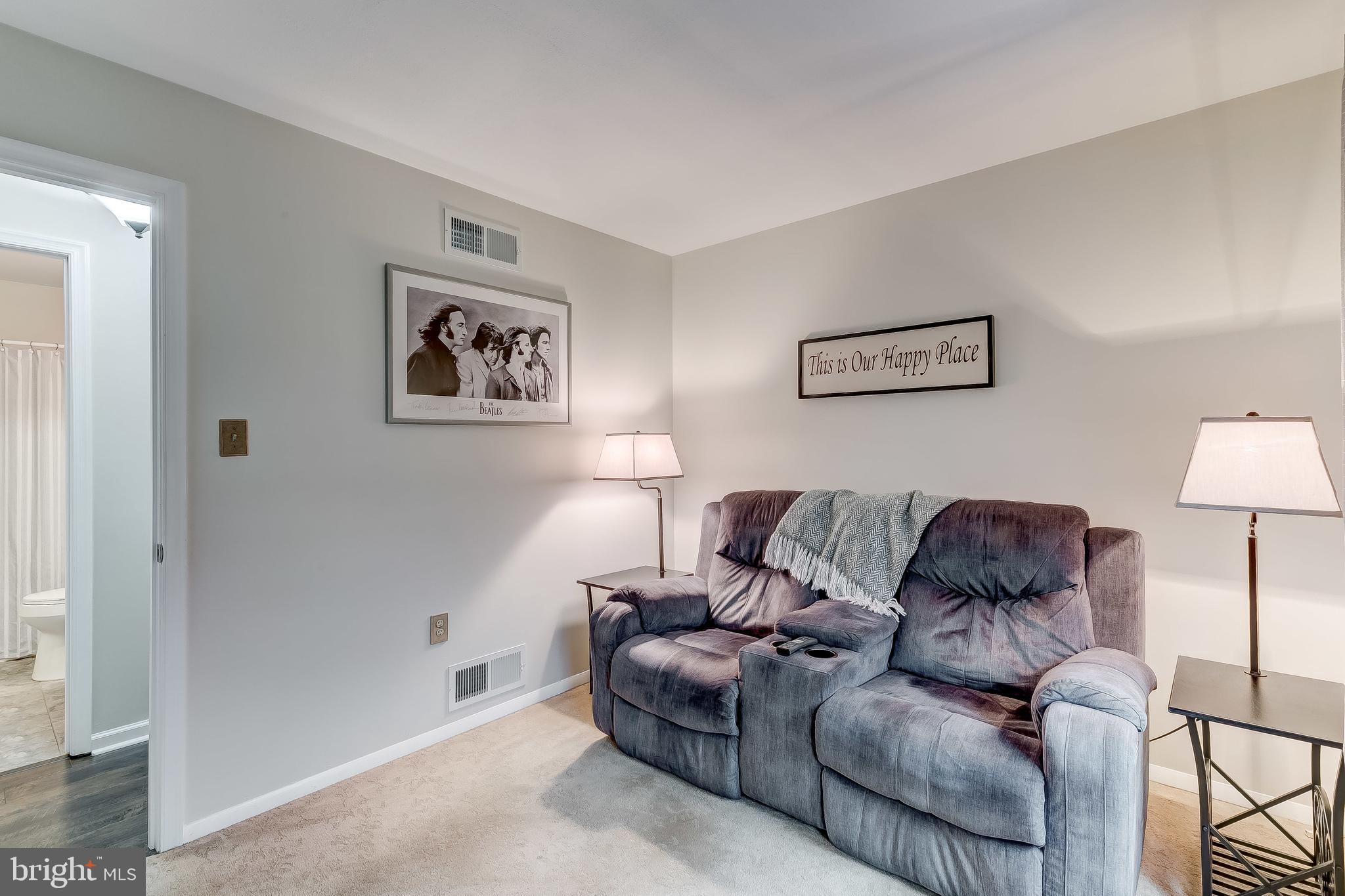 WHISPERING VALLEY - Residential