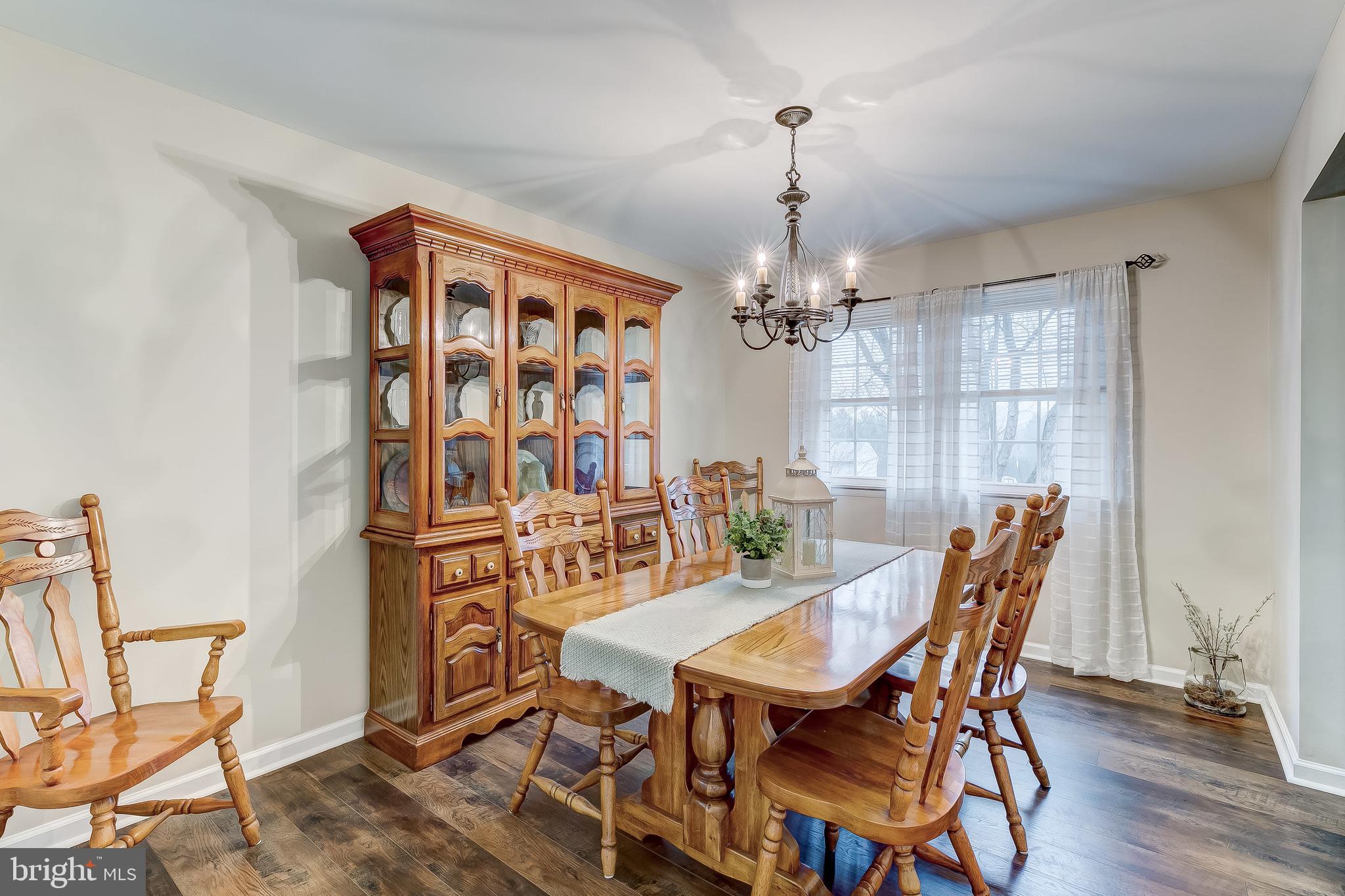 WHISPERING VALLEY - Residential