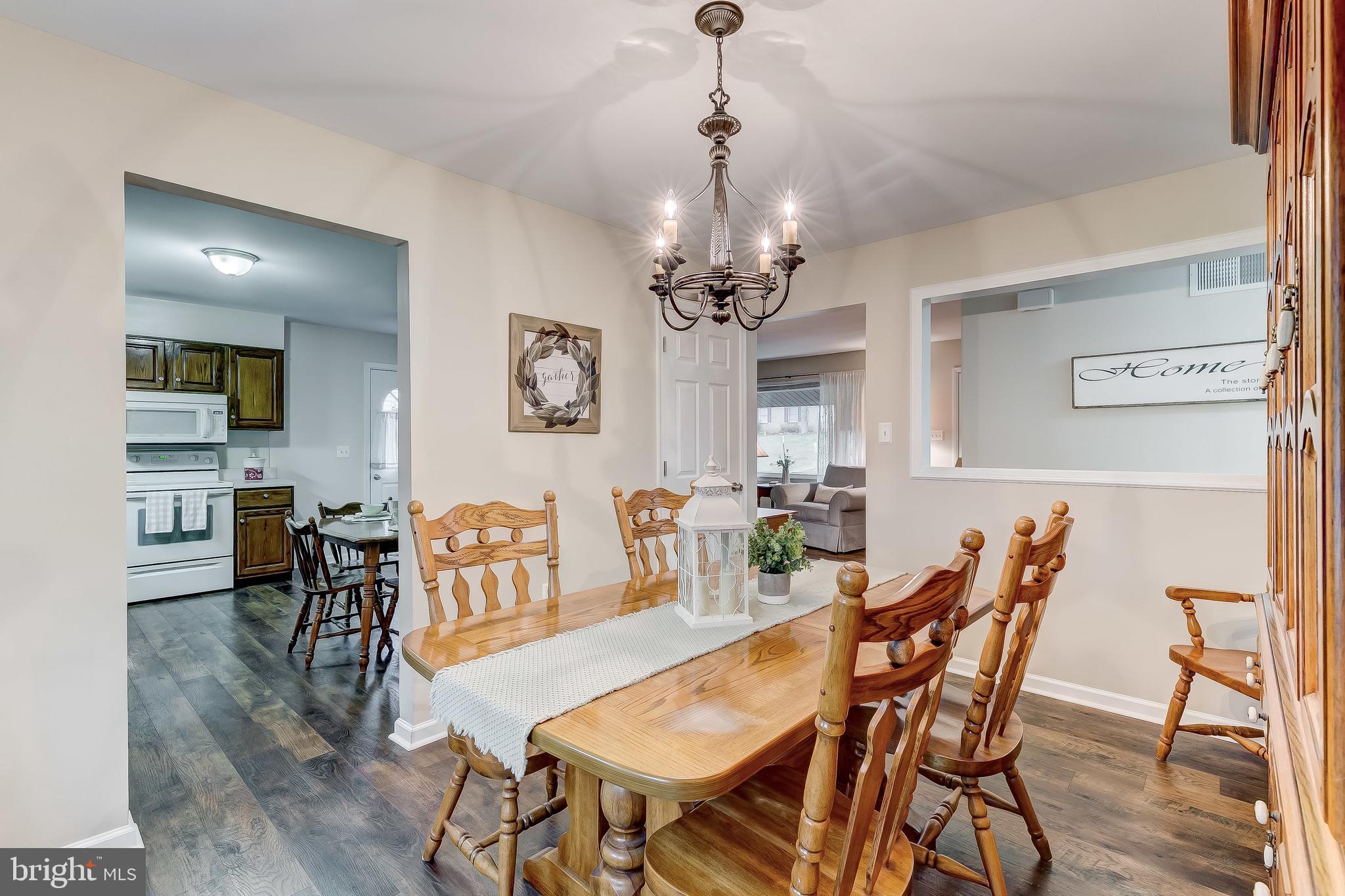 WHISPERING VALLEY - Residential