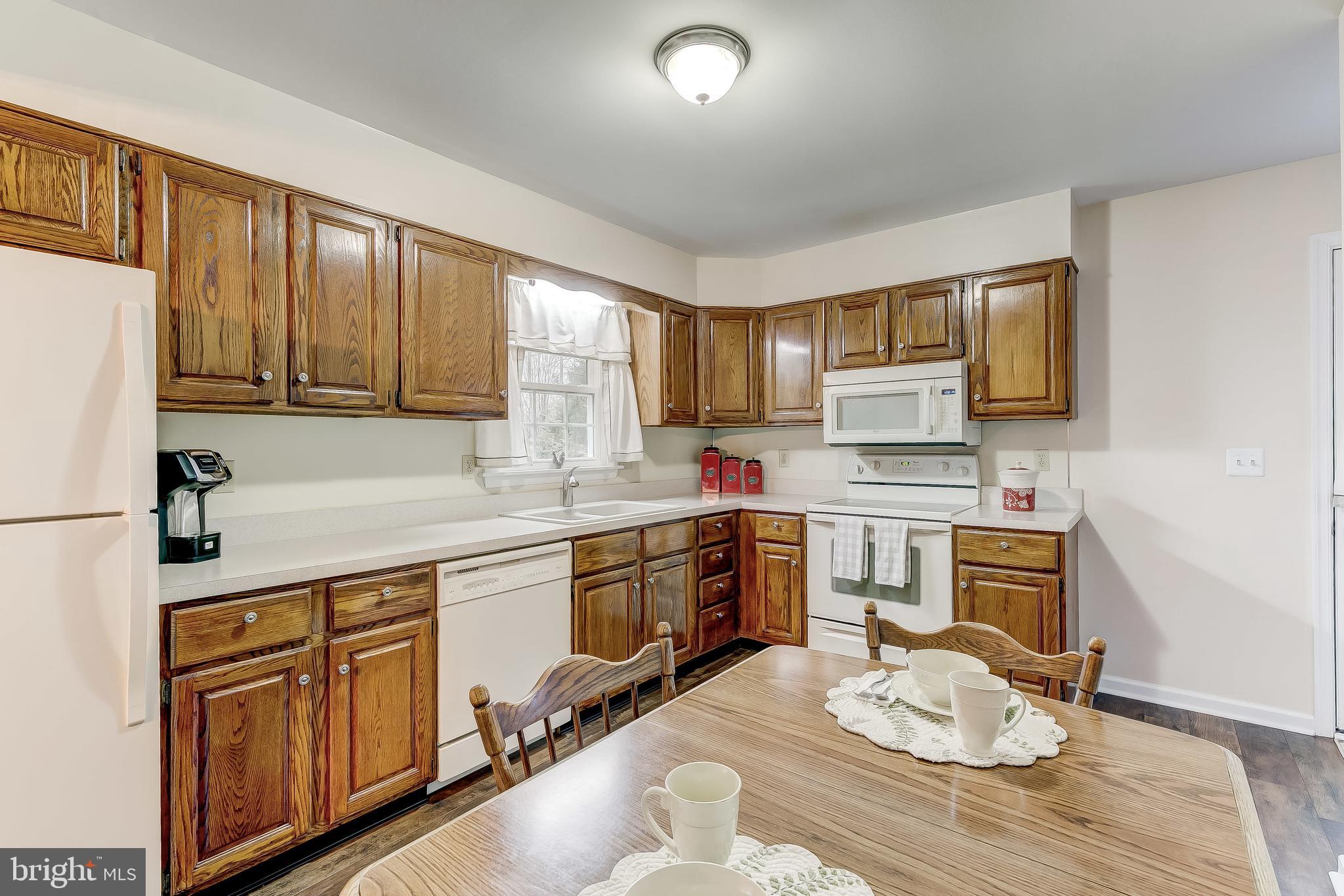 WHISPERING VALLEY - Residential