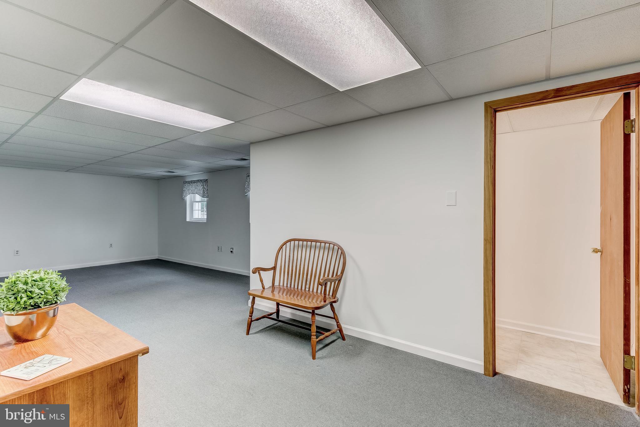 WHISPERING VALLEY - Residential