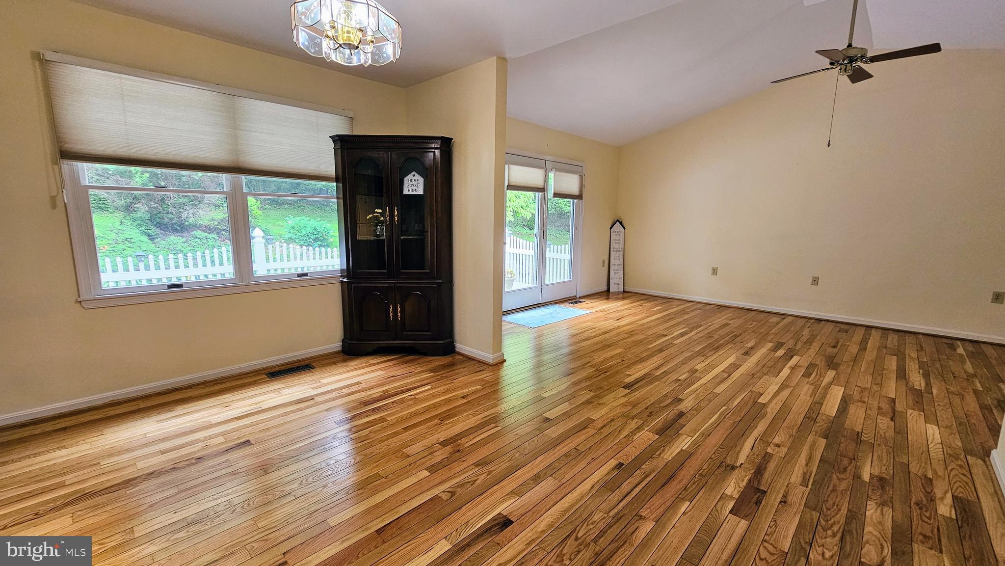 MADDEX FARM - Residential