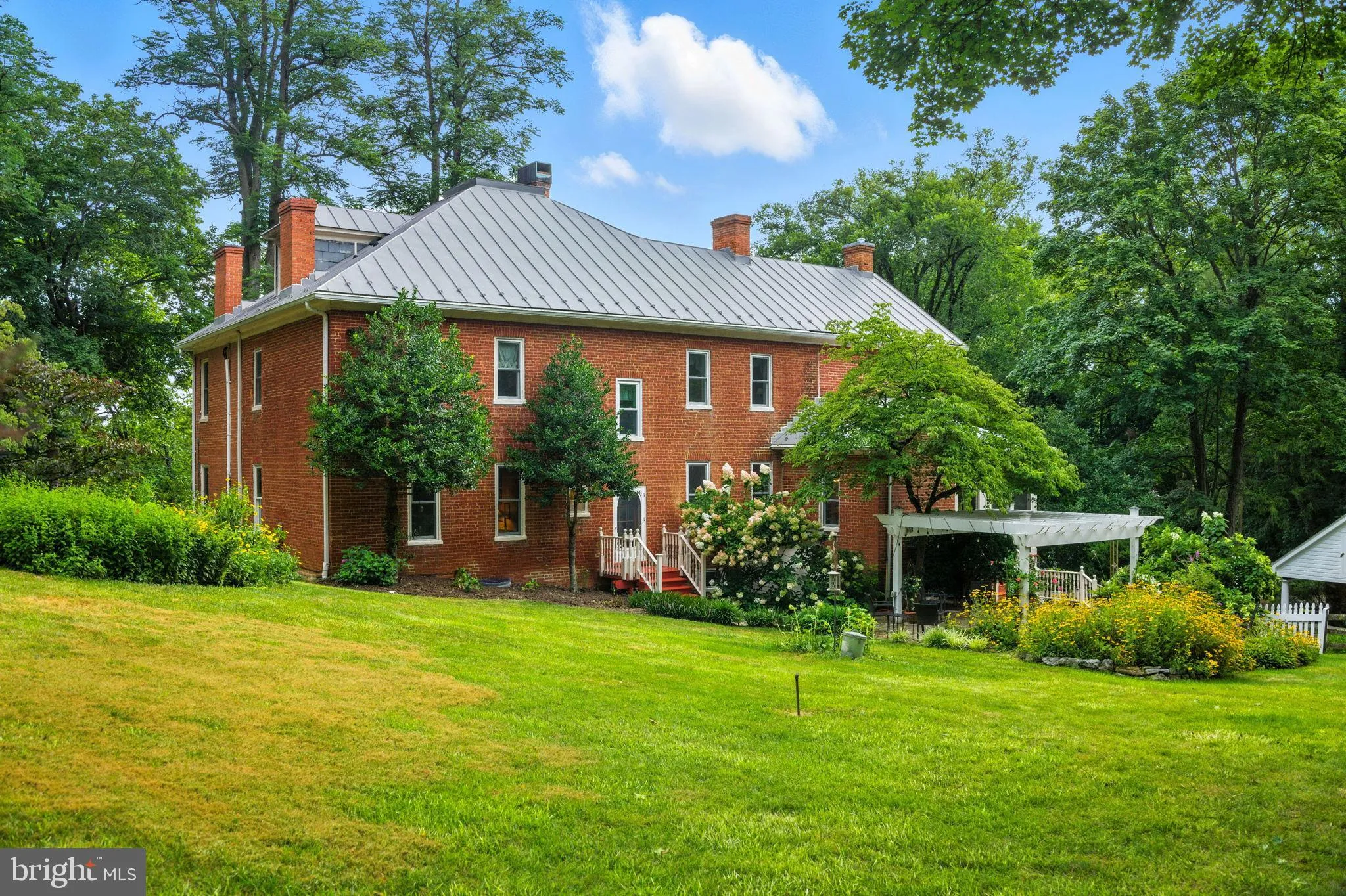 Winchester, Virginia 22603, United States, 4 Bedrooms Bedrooms, ,4 BathroomsBathrooms,Residential,Coming Soon,193346