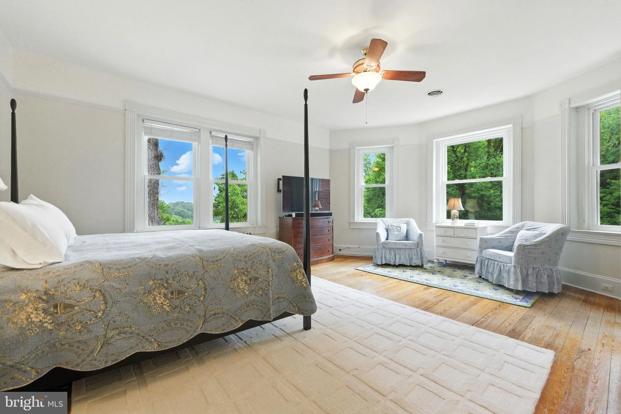 Winchester, Virginia 22603, United States, 4 Bedrooms Bedrooms, ,4 BathroomsBathrooms,Residential,Coming Soon,193346