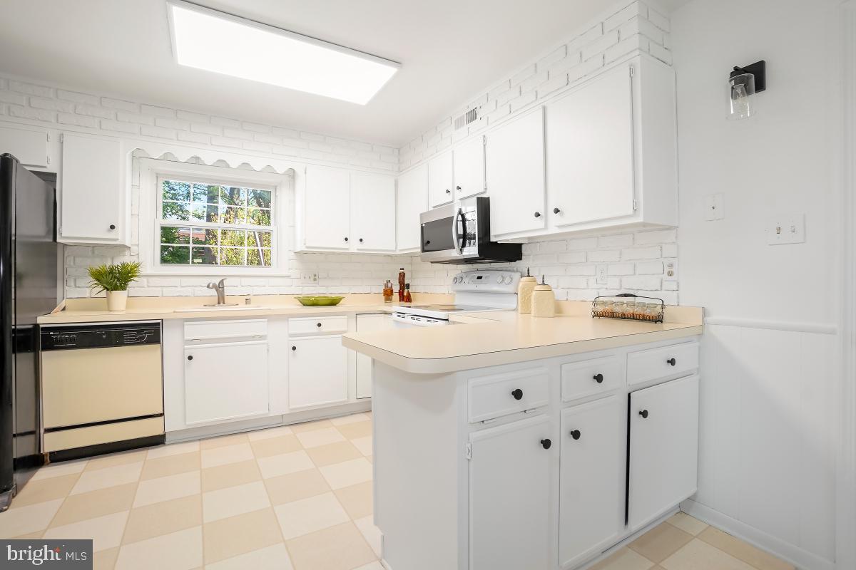 STERLING  PARK - Residential