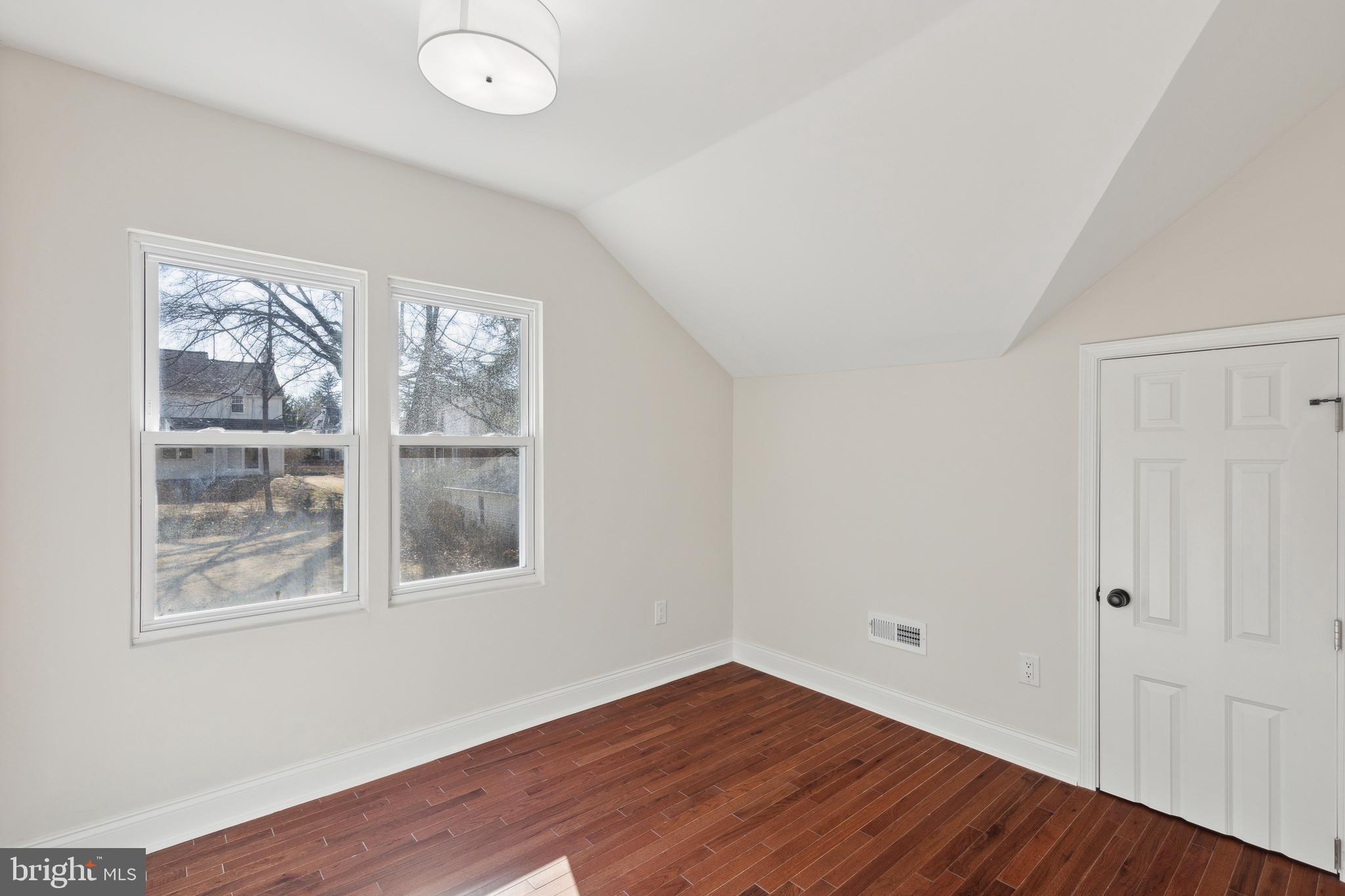 ELKINS PARK - Residential