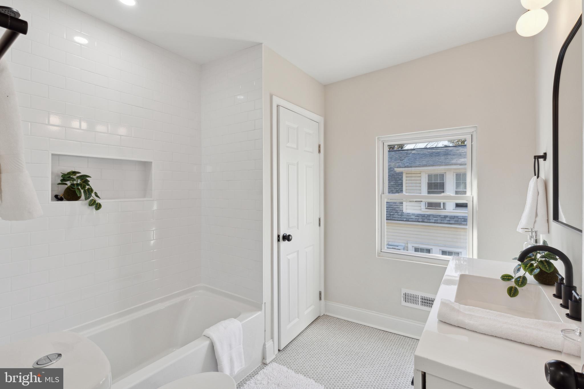 ELKINS PARK - Residential