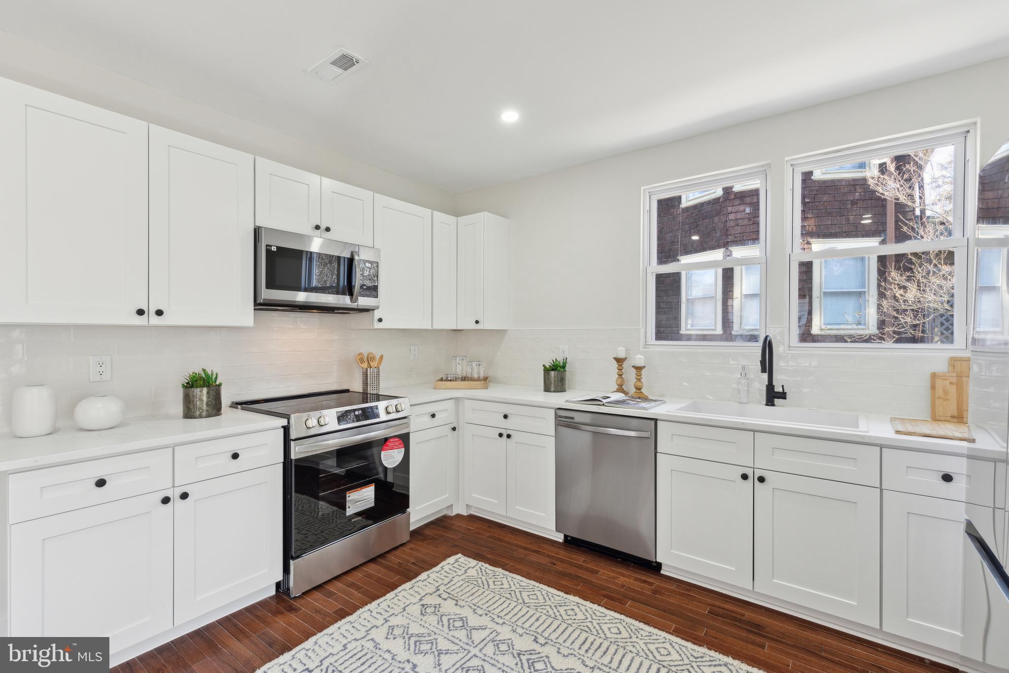 ELKINS PARK - Residential