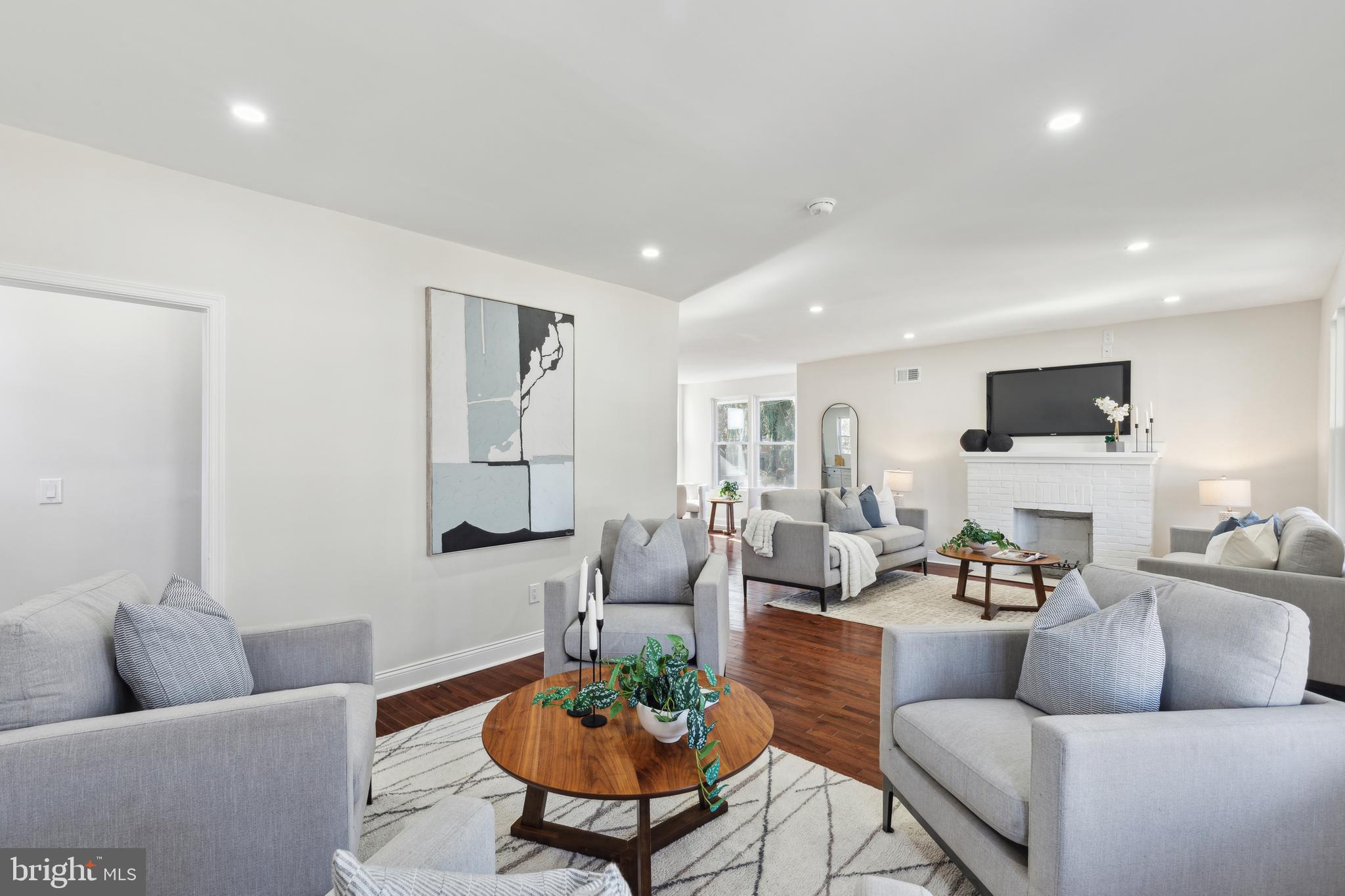 ELKINS PARK - Residential