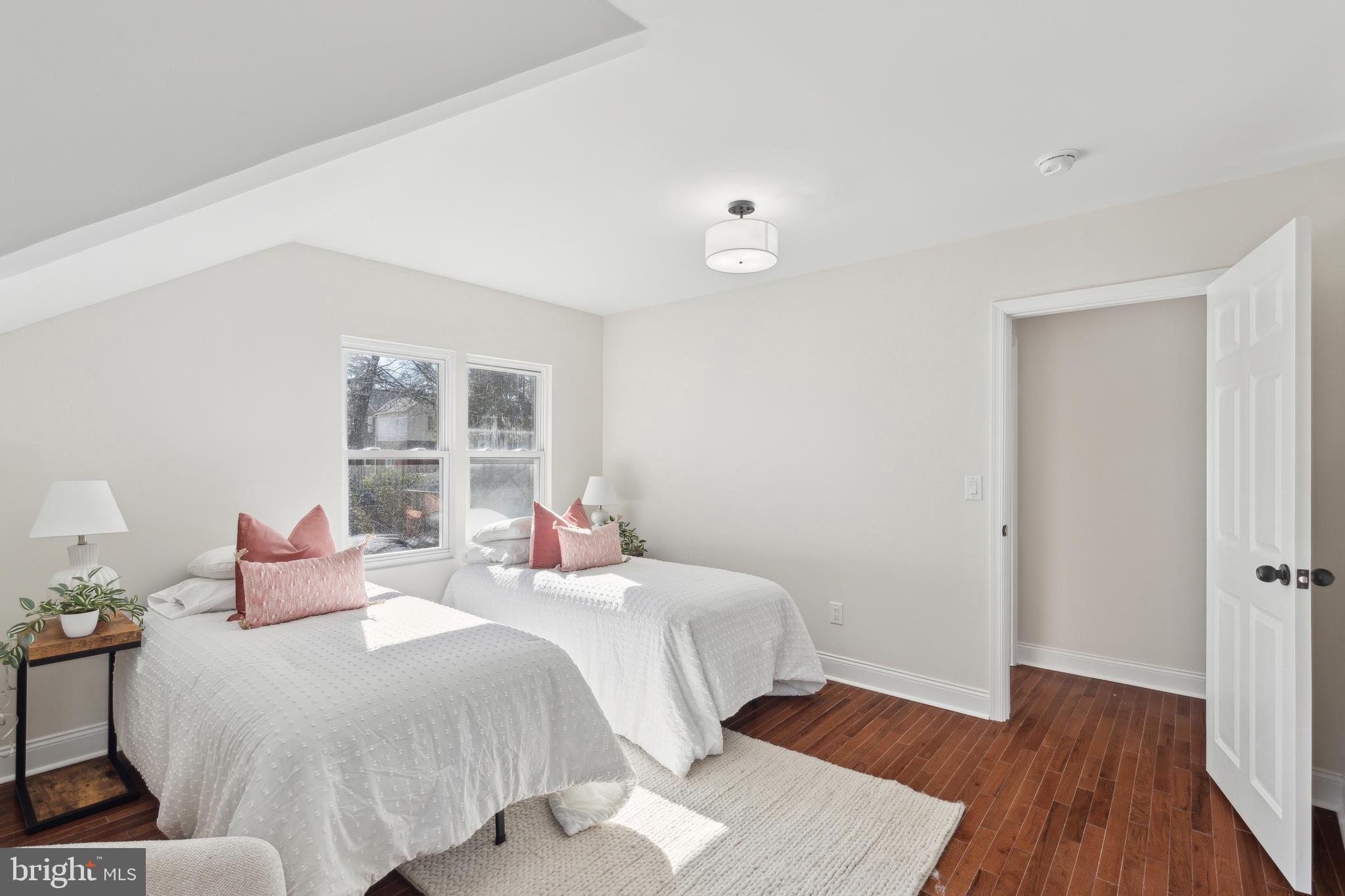 ELKINS PARK - Residential