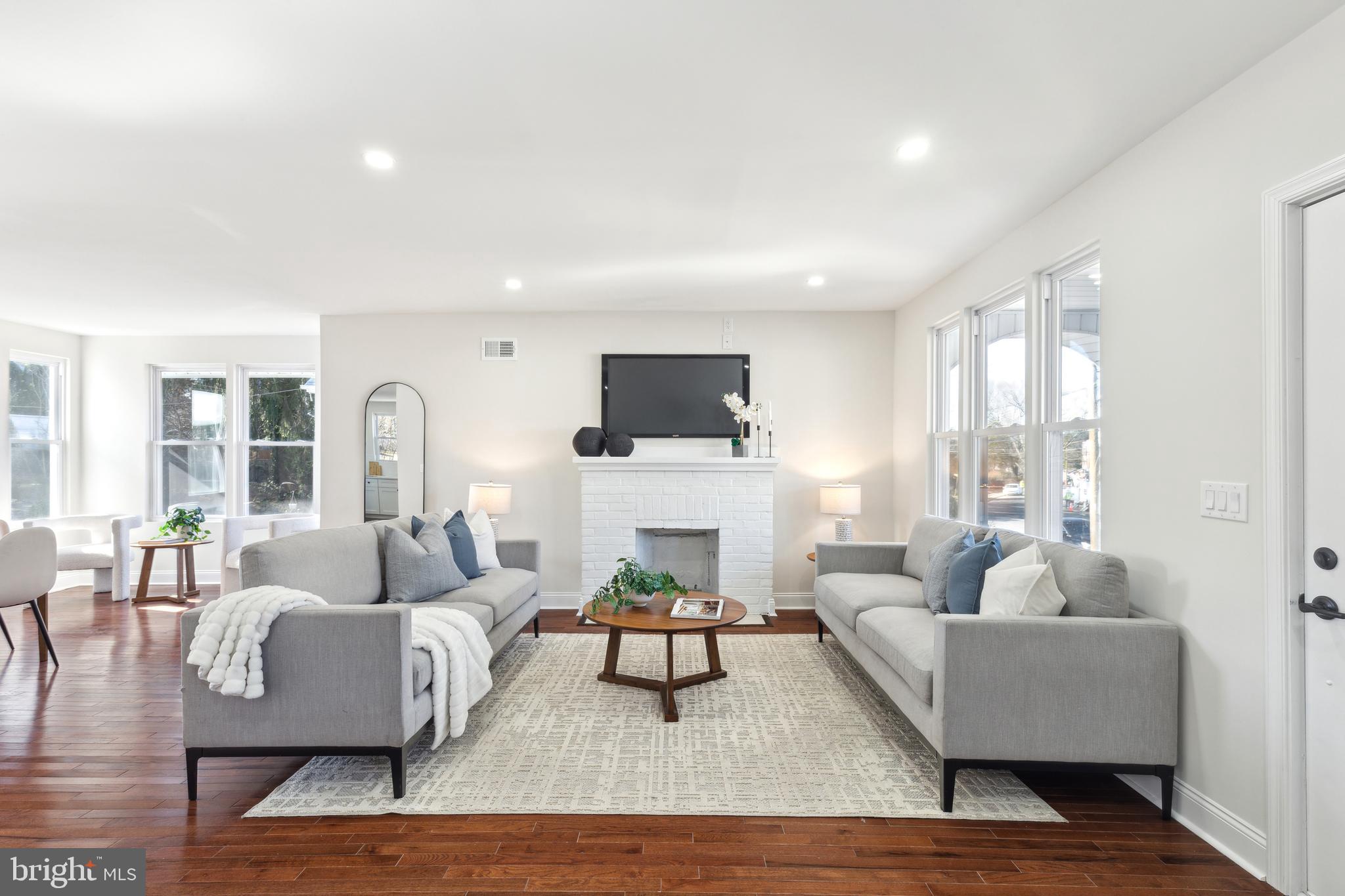 ELKINS PARK - Residential