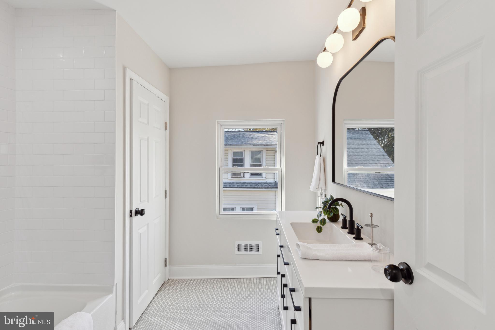 ELKINS PARK - Residential