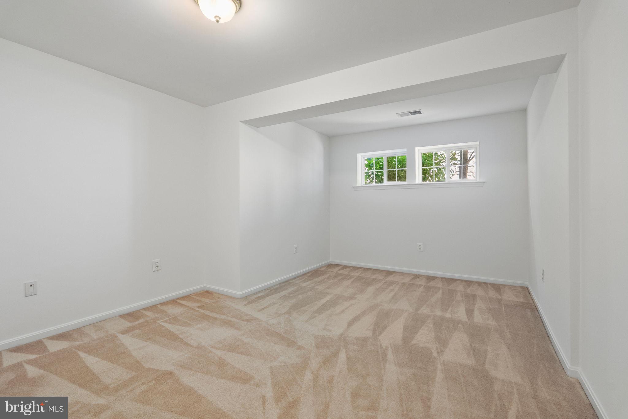 LORTON STATION - Residential