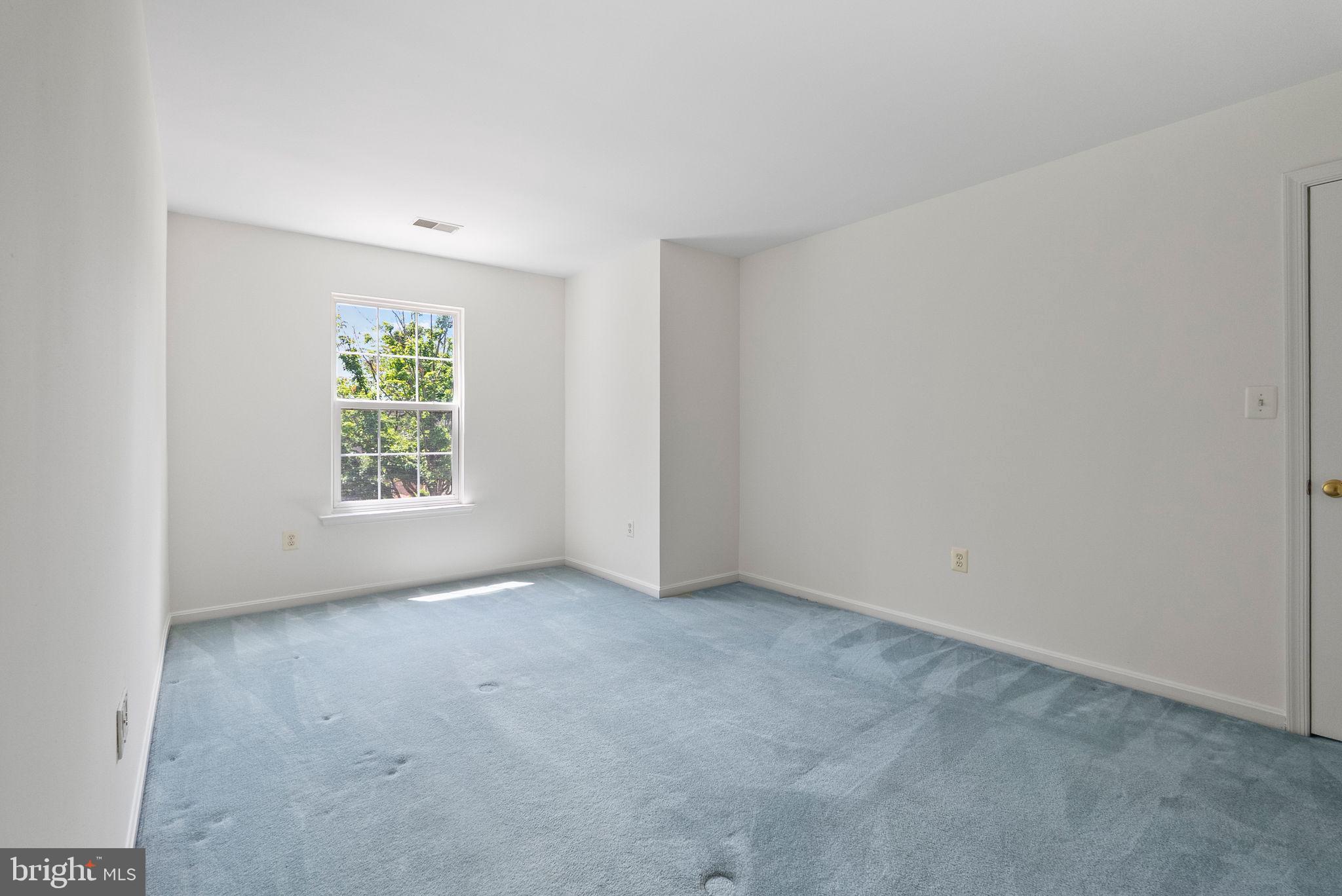 LORTON STATION - Residential