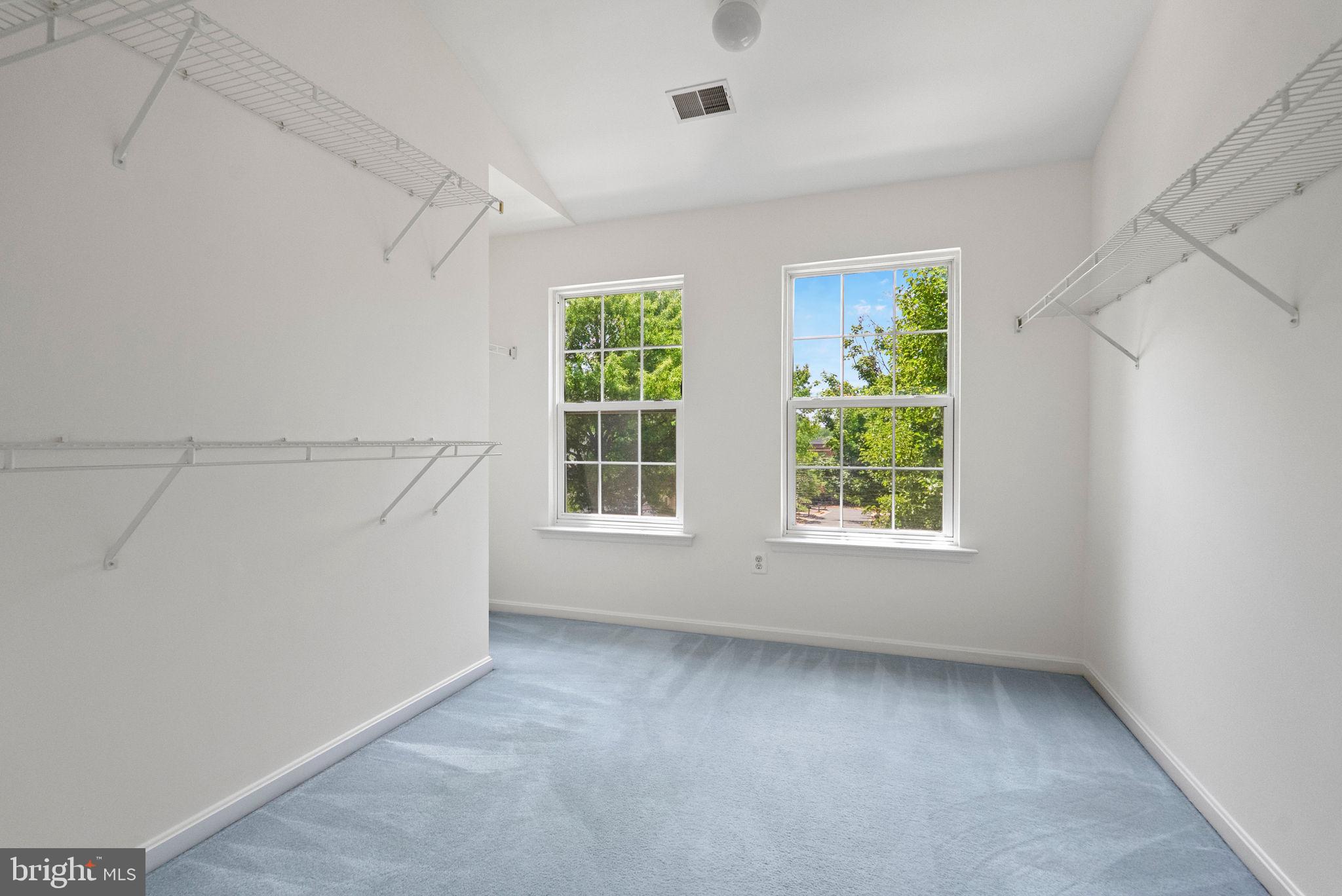 LORTON STATION - Residential
