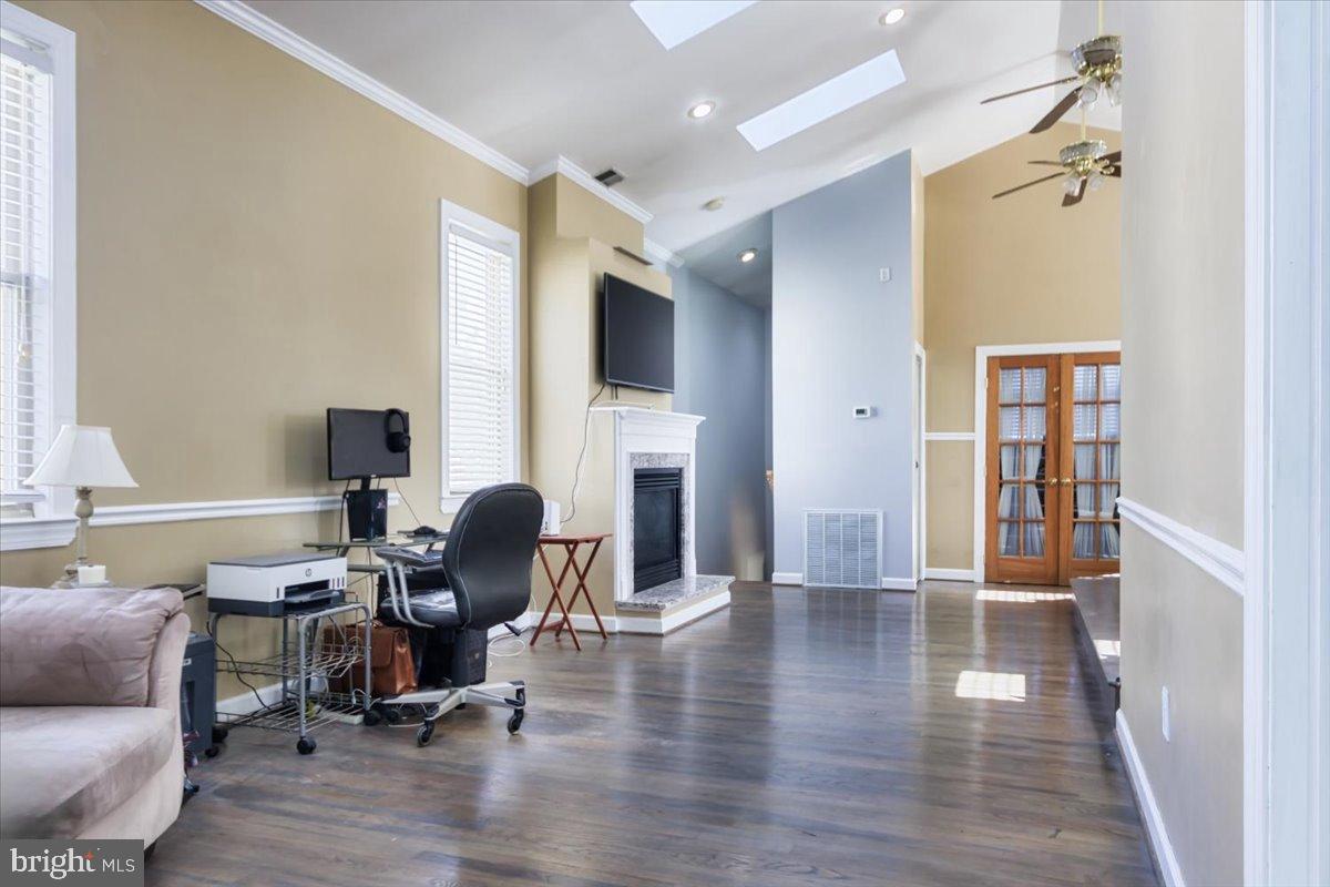 HAMILTON HEIGHTS - Residential