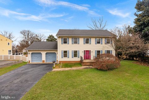 3709 HOWSEN AVENUE FAIRFAX VA 22030