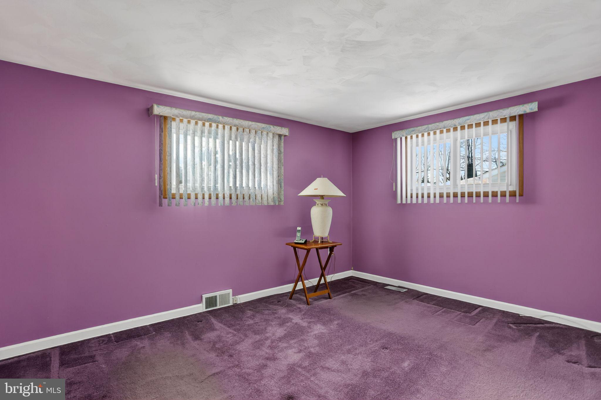 HALLOWELL - Residential