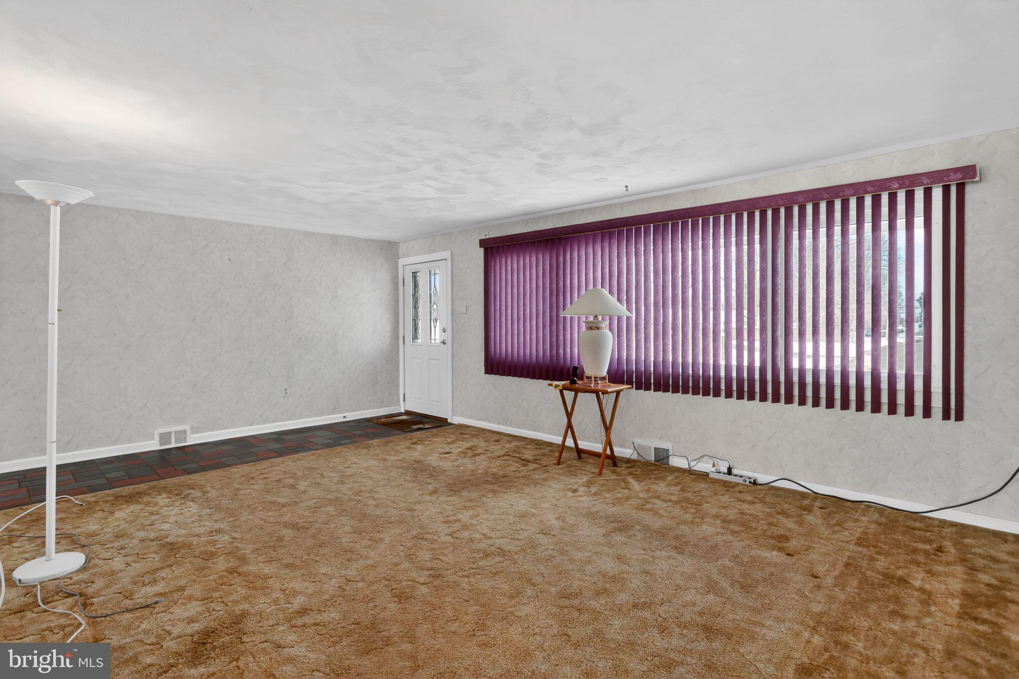 HALLOWELL - Residential