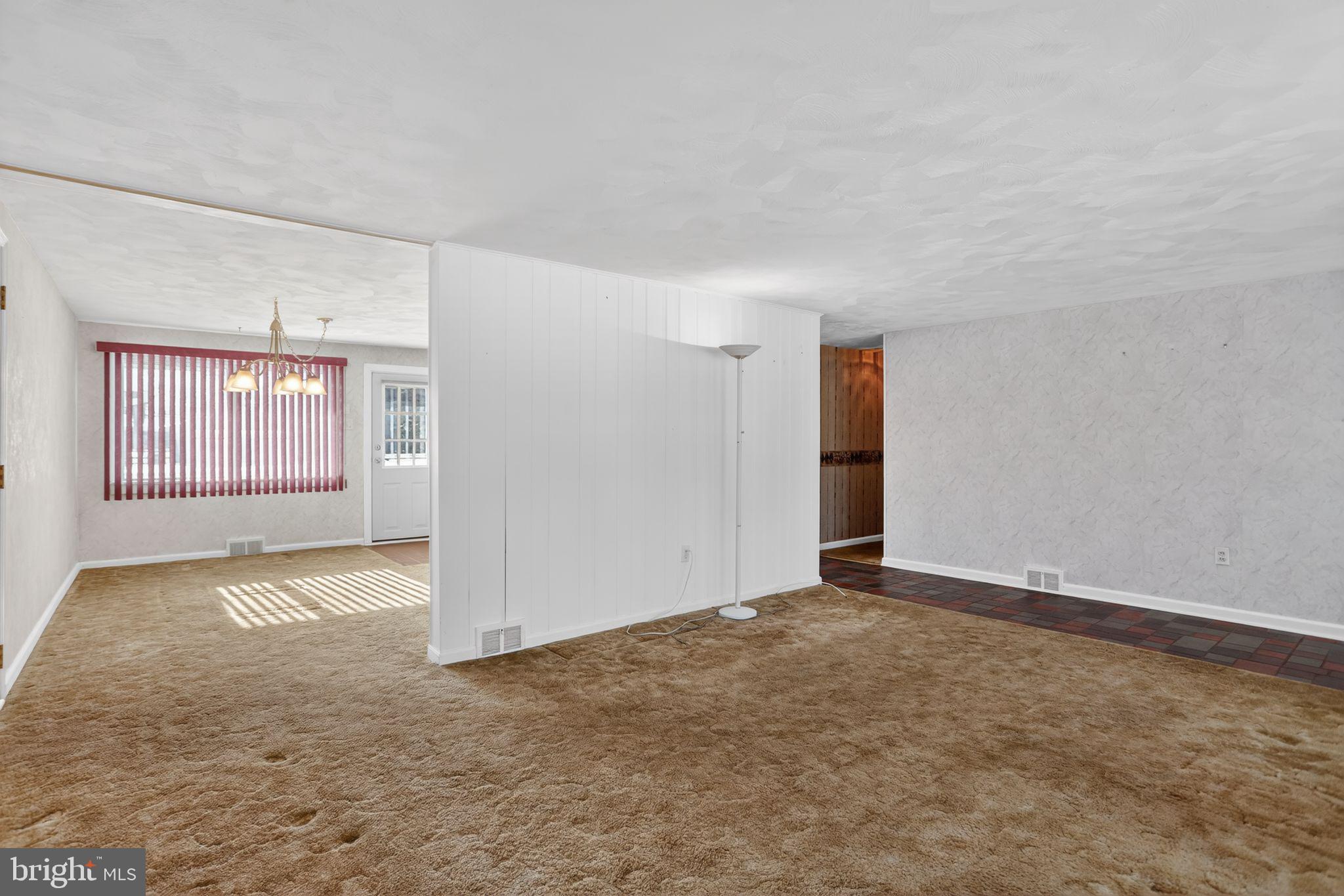 HALLOWELL - Residential