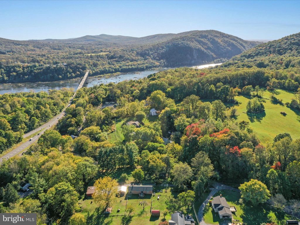 Photo of 623 Docs Lane, KNOXVILLE, MD 21758 (MLS # MDWA2031996)