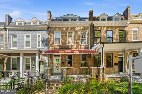 Photo of 239 Rock Creek Church Road NW, WASHINGTON, DC 20011 (MLS # DCDC2267558)