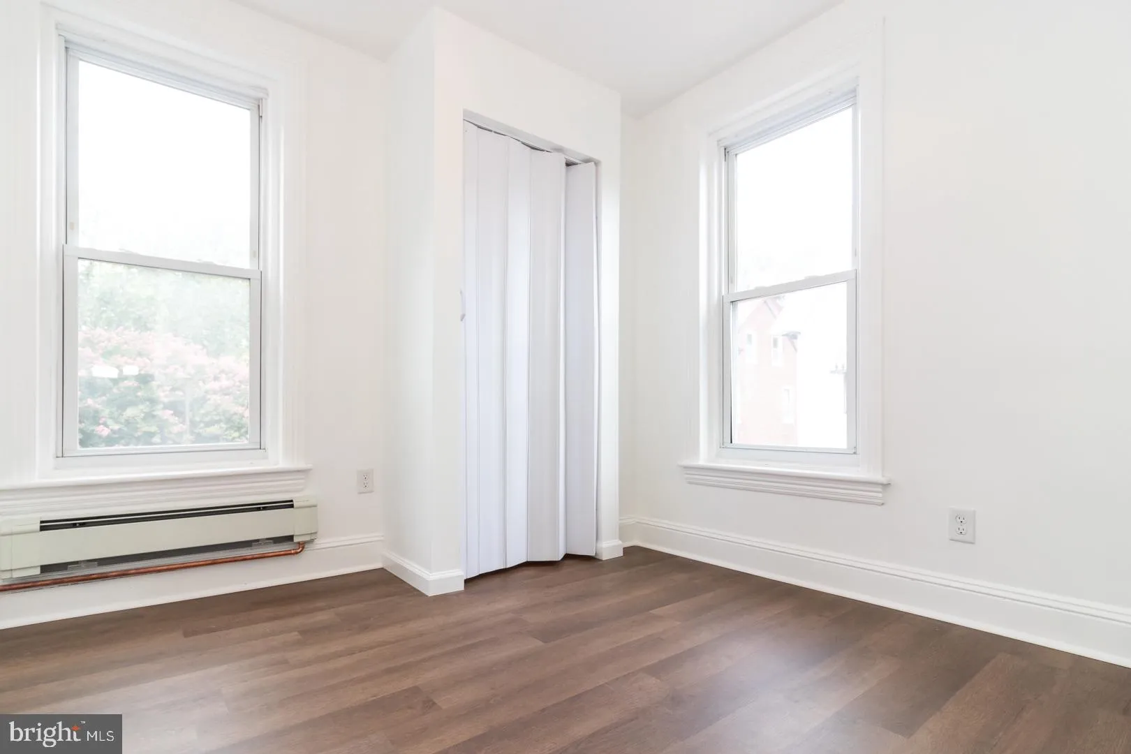 Trenton, New Jersey 08611, United States, 4 Bedrooms Bedrooms, ,2 BathroomsBathrooms,Residential,Active,201416