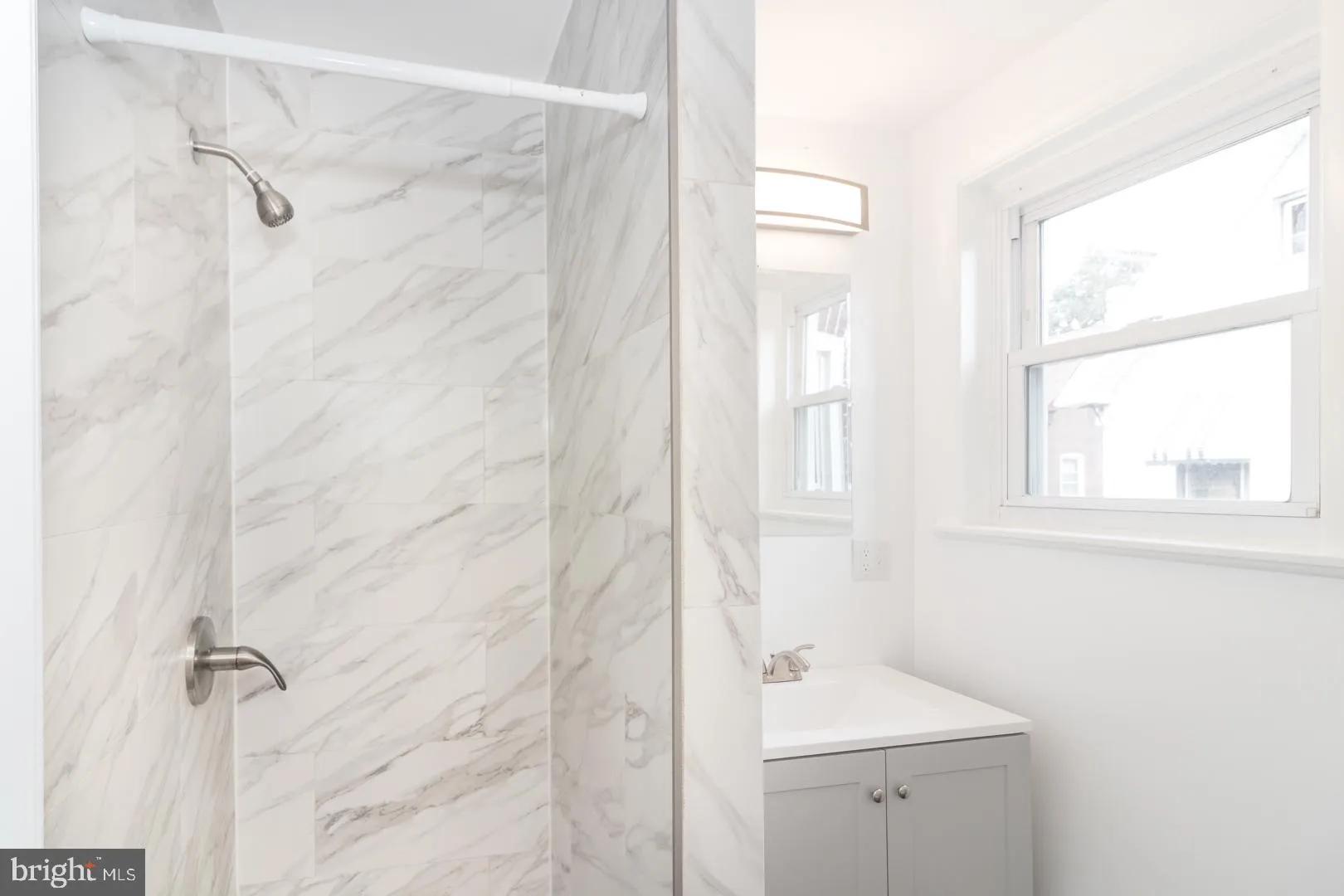 Trenton, New Jersey 08611, United States, 4 Bedrooms Bedrooms, ,2 BathroomsBathrooms,Residential,Active,201416