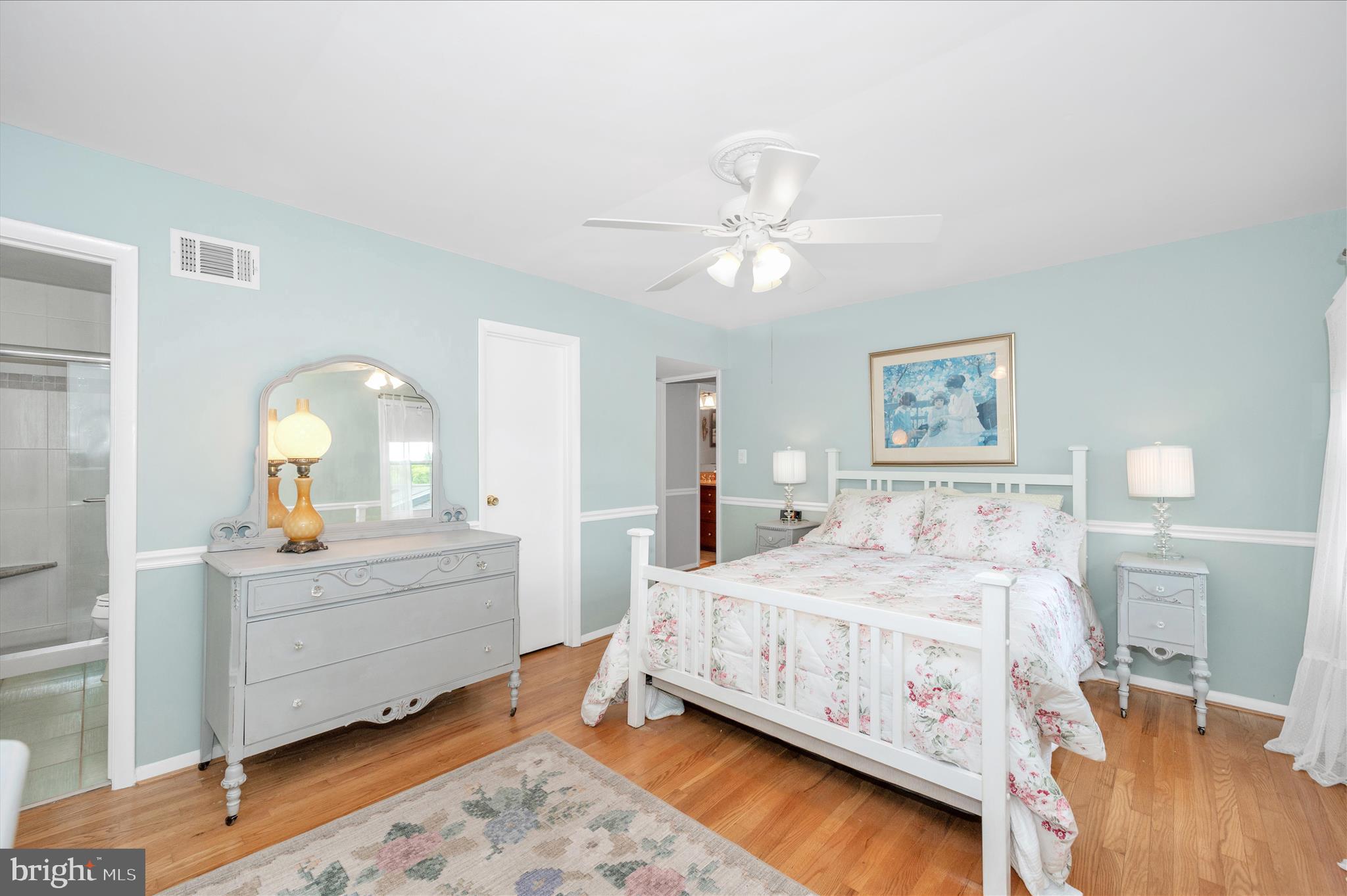 MANOR WOODS - Residential