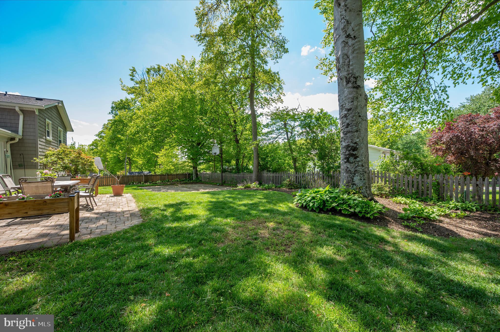 MANOR WOODS - Residential