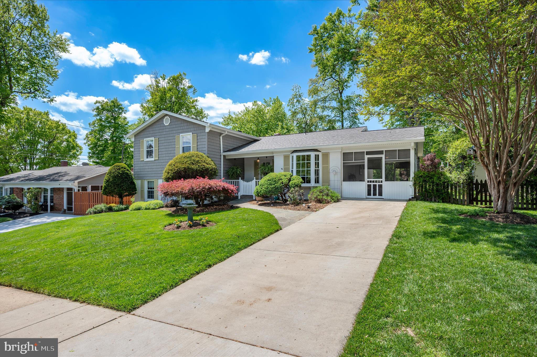 MANOR WOODS - Residential