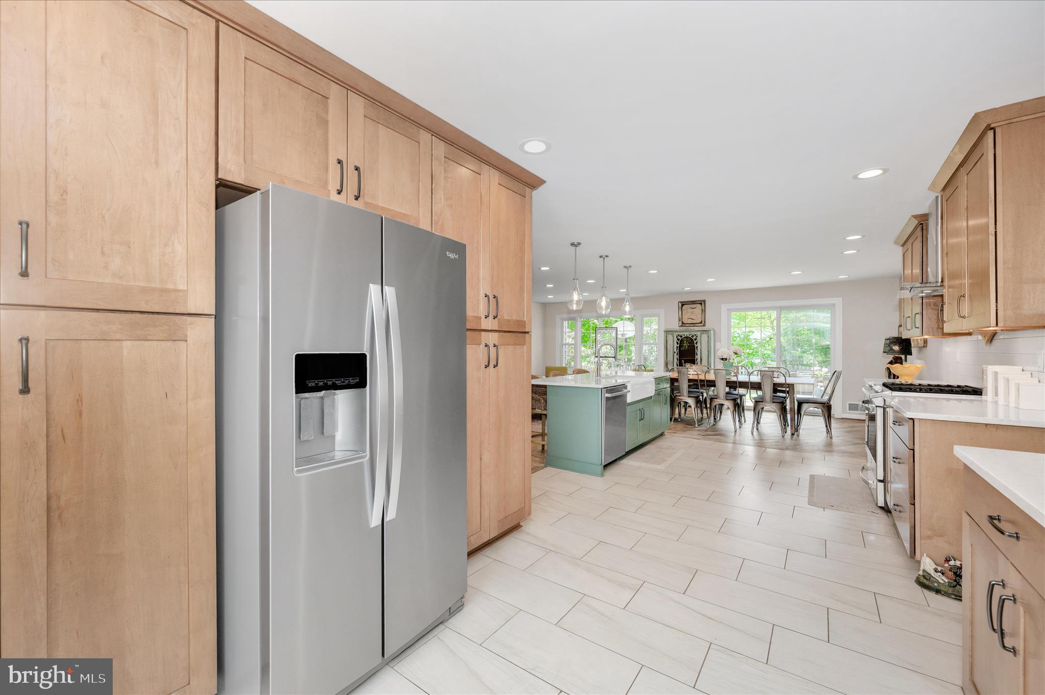 MANOR WOODS - Residential